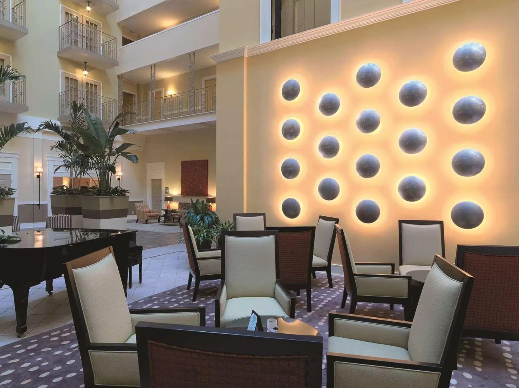 Lobby or reception, Restaurant/Places to Eat in Doubletree Suites by Hilton at The Battery Atlanta