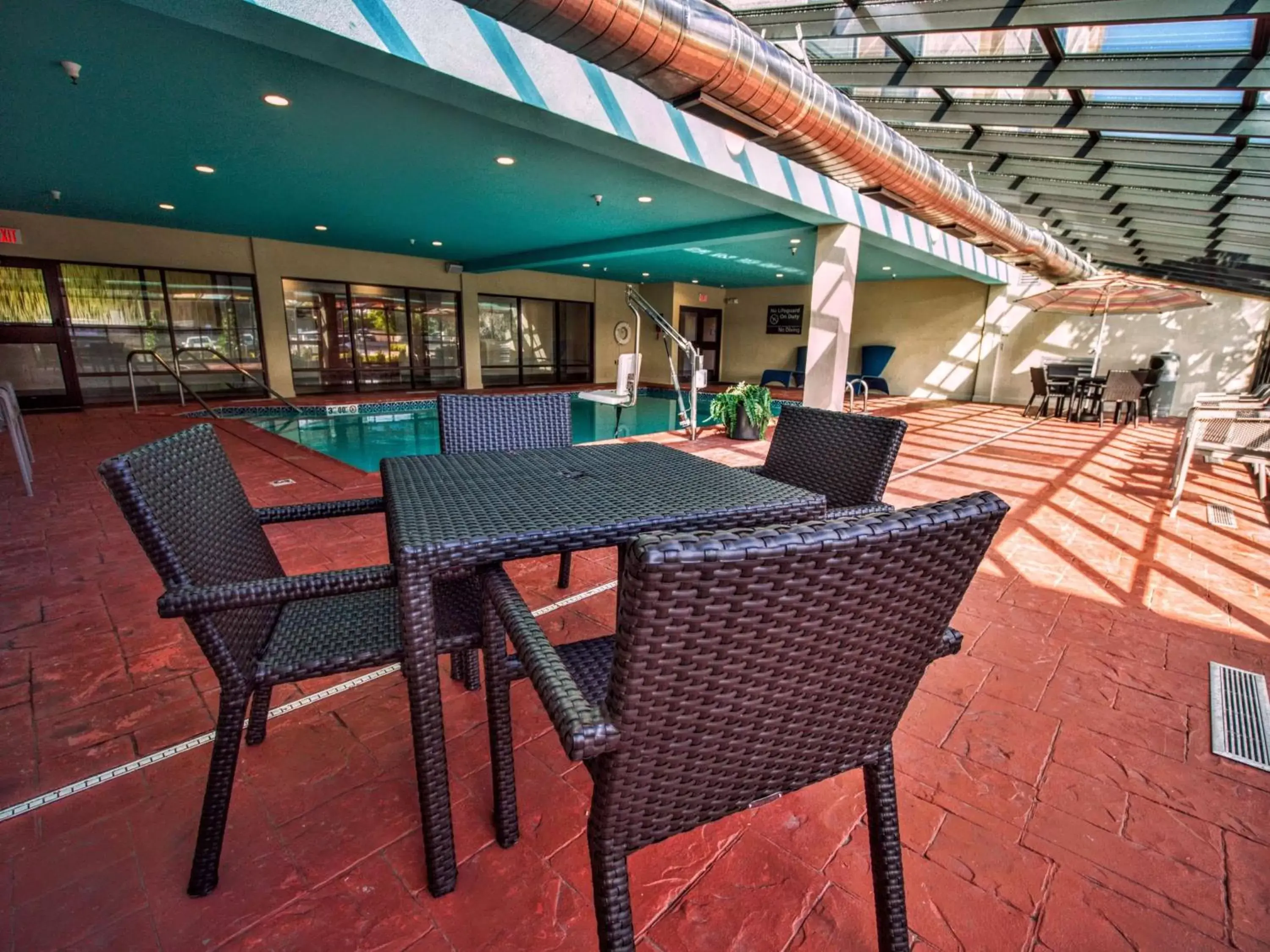 Pool view, Restaurant/Places to Eat in Hampton Inn By Hilton Oklahoma City/Edmond