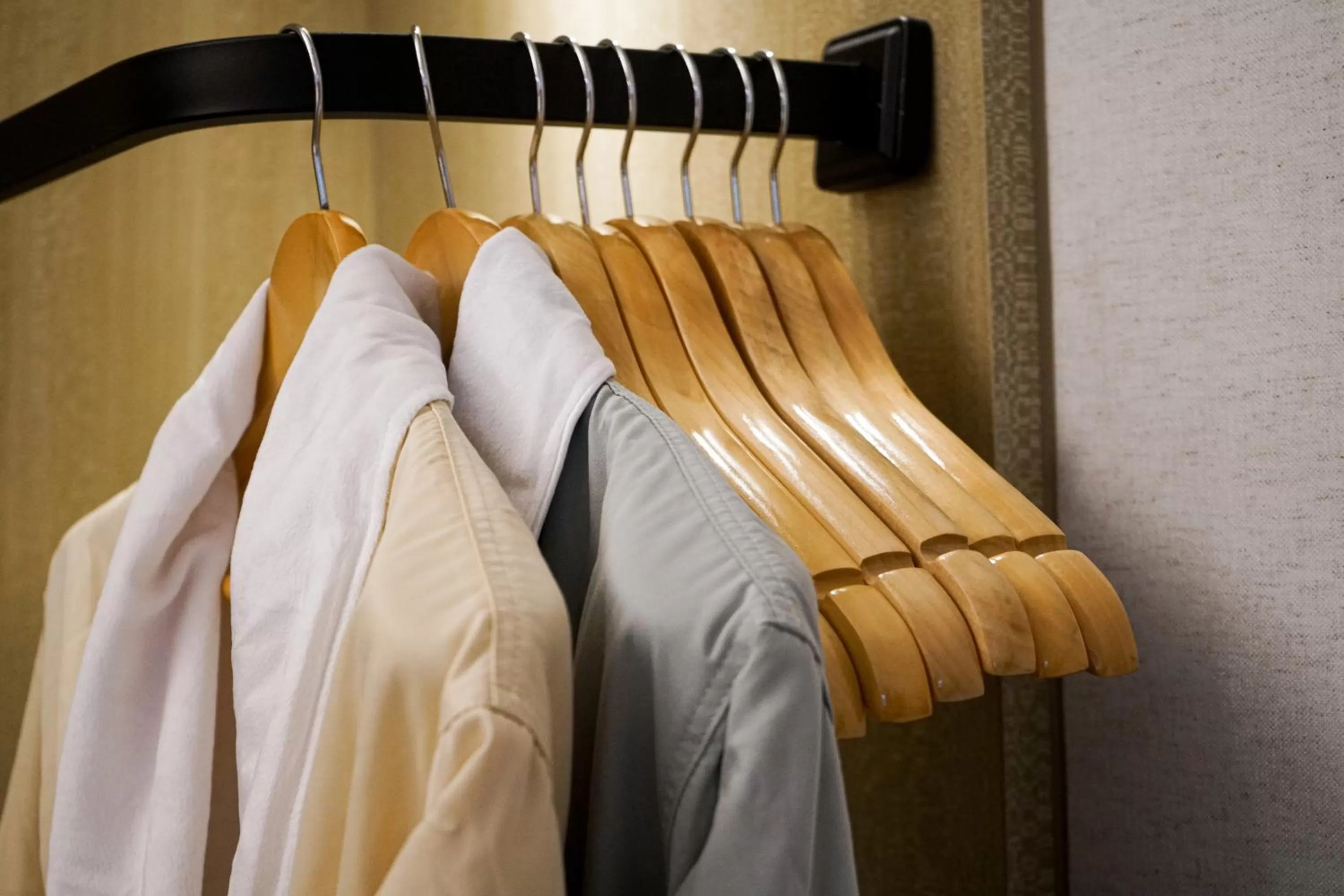 wardrobe in Paco Hotel BeiJing Road Metro Guangzhou