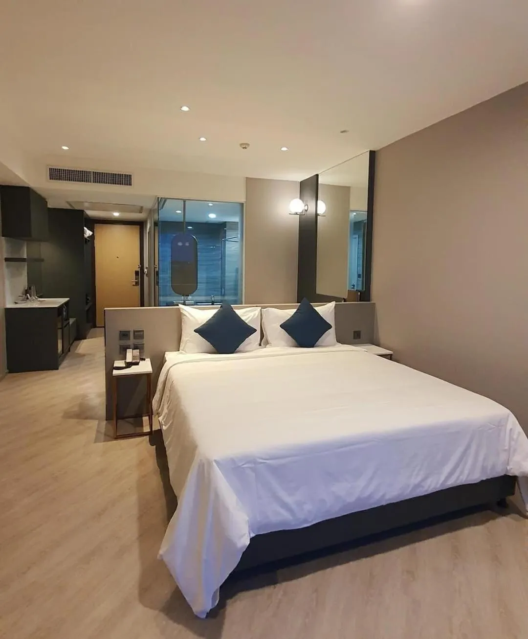 Bed in Golden City Rayong Hotel