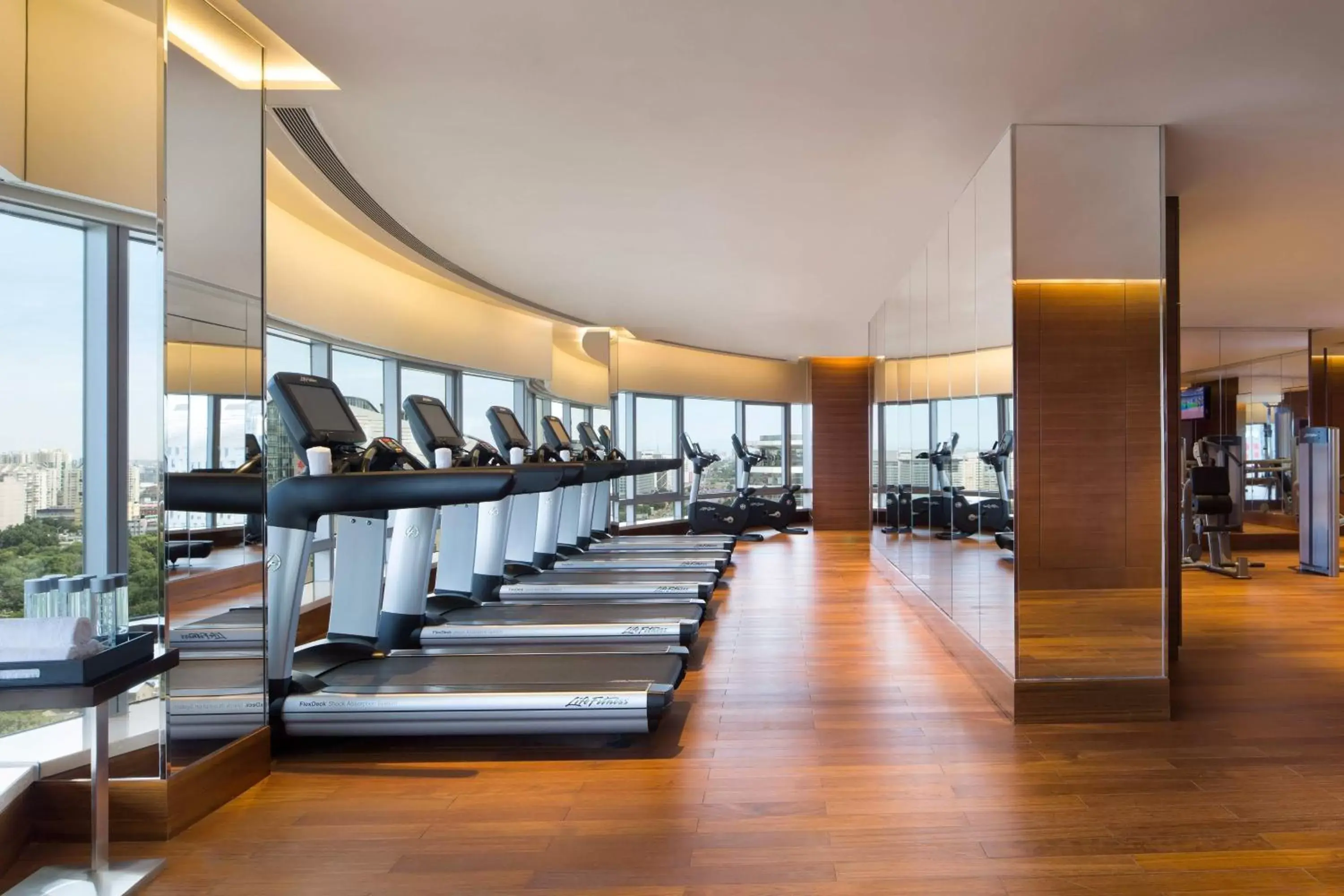 Fitness centre/facilities, Restaurant/Places to Eat in JW Marriott Hotel Beijing Central