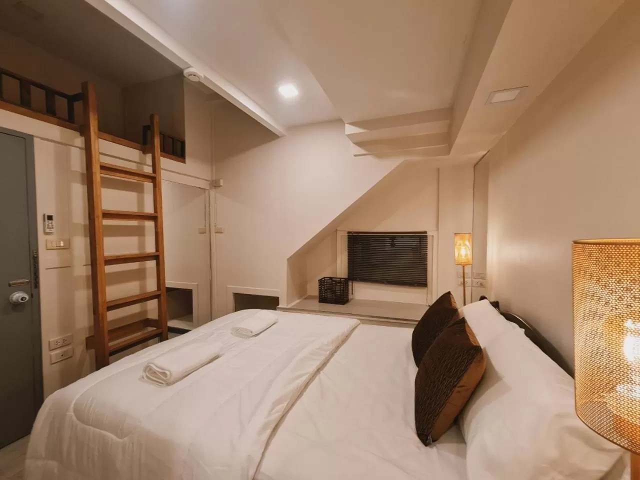 Bed in Suraya Bangkok