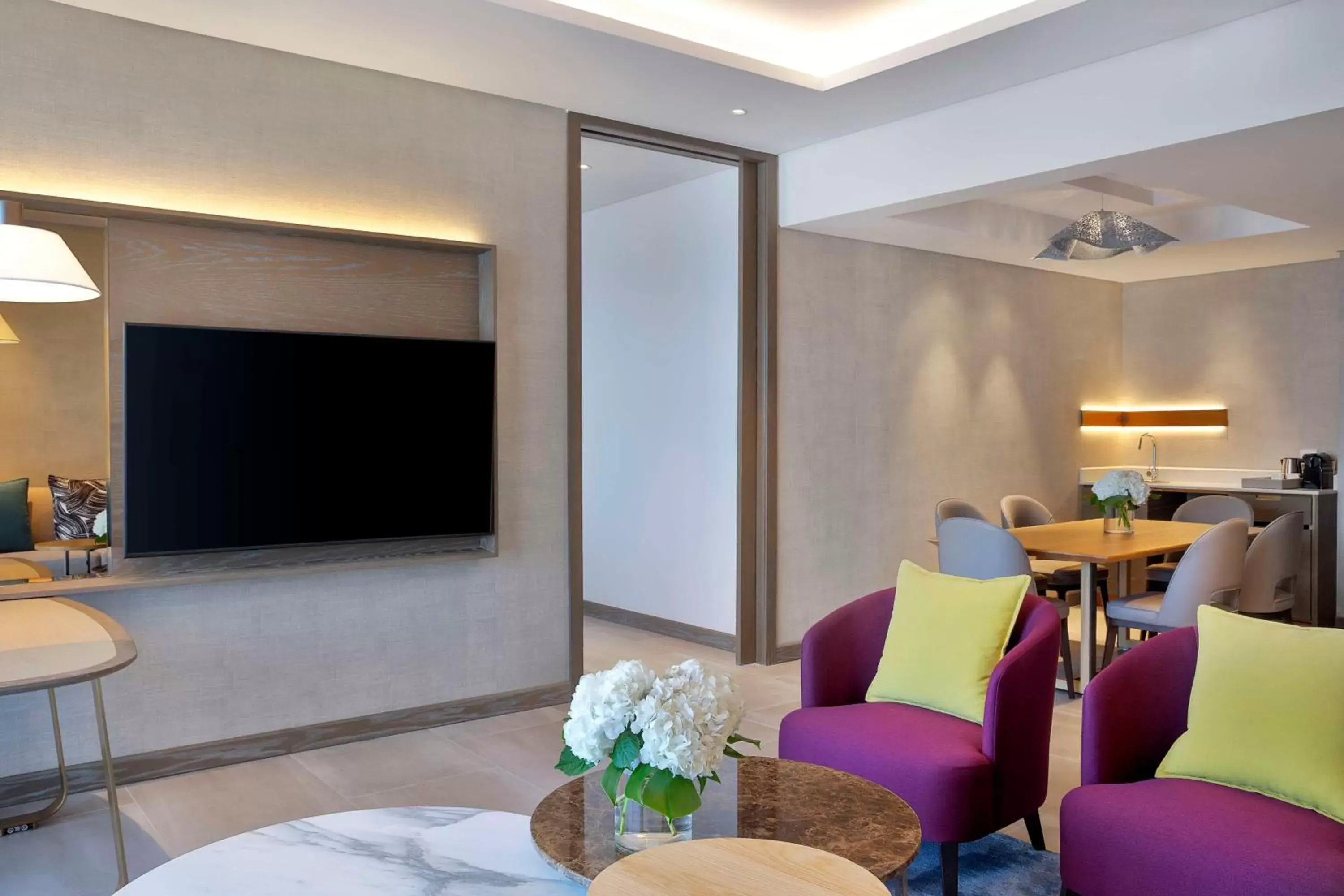 TV and multimedia, Seating Area in Hilton Abu Dhabi Yas Island