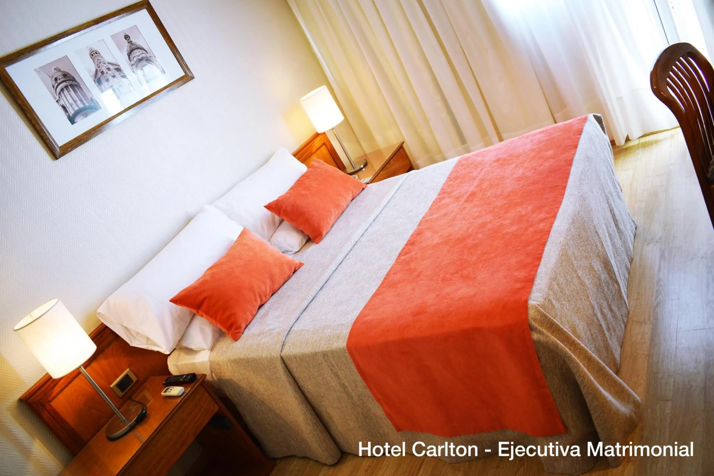 Other, Bed in Hotel Solans Carlton