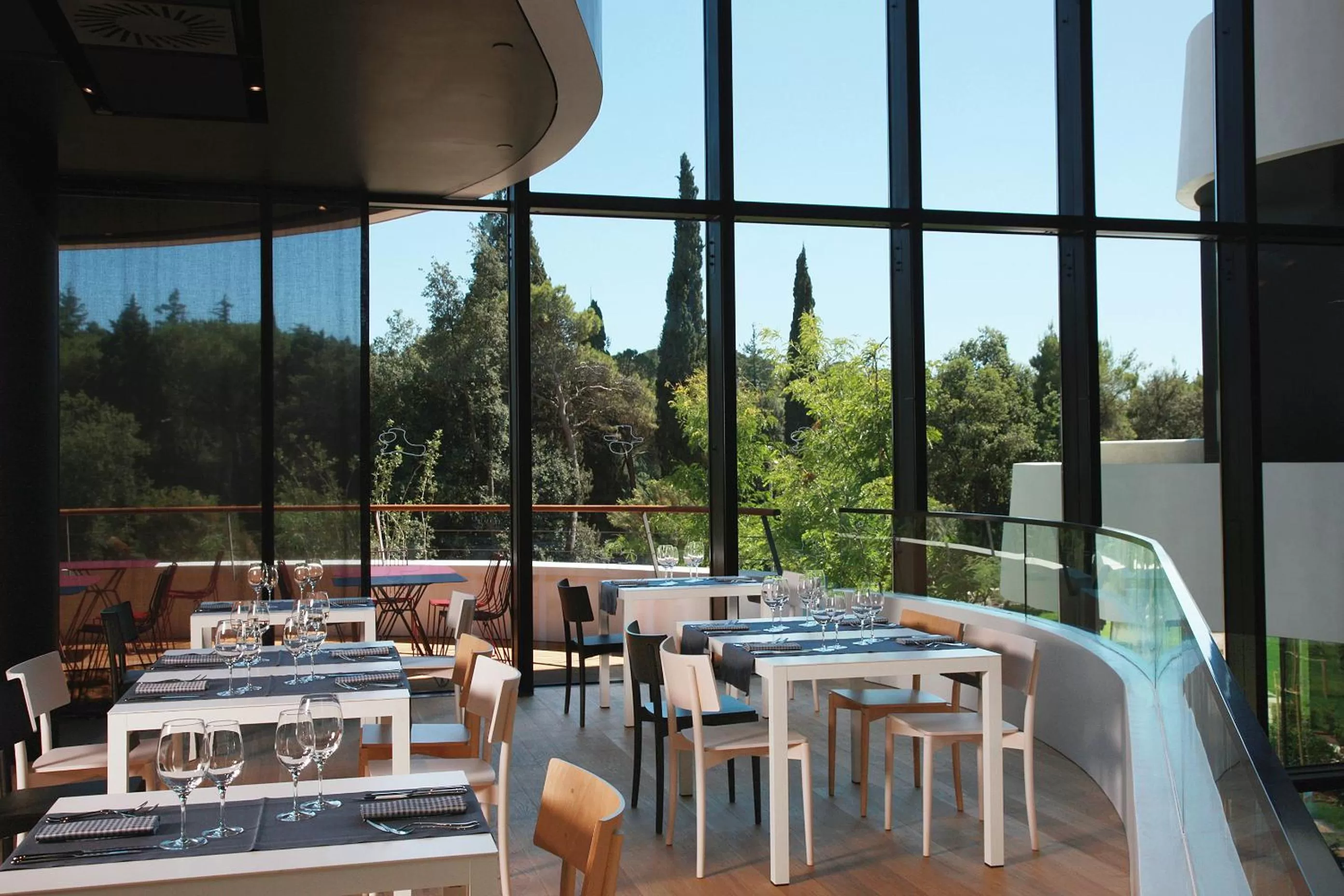 Restaurant/places to eat in Lone Hotel by Maistra Collection