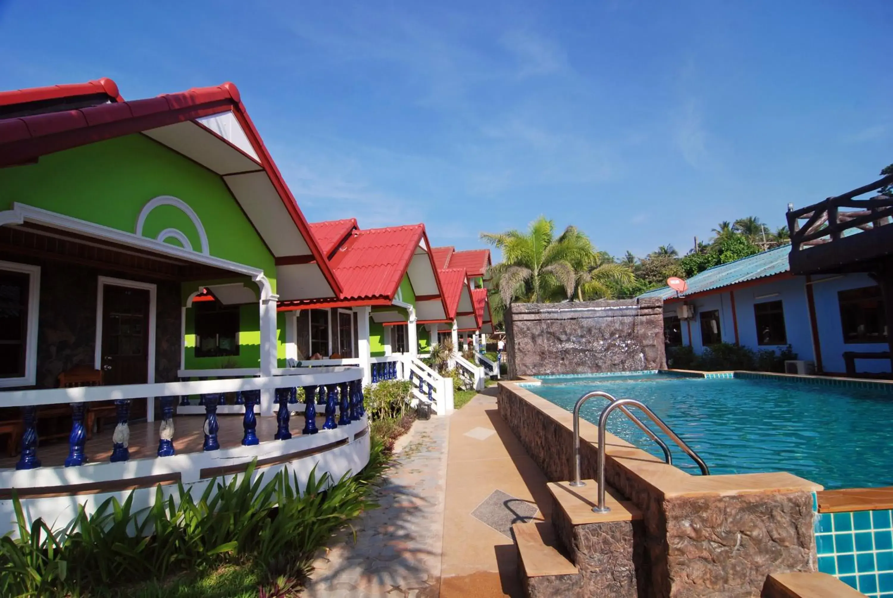 Facade/entrance, Swimming Pool in Nature Beach Resort, Koh Lanta