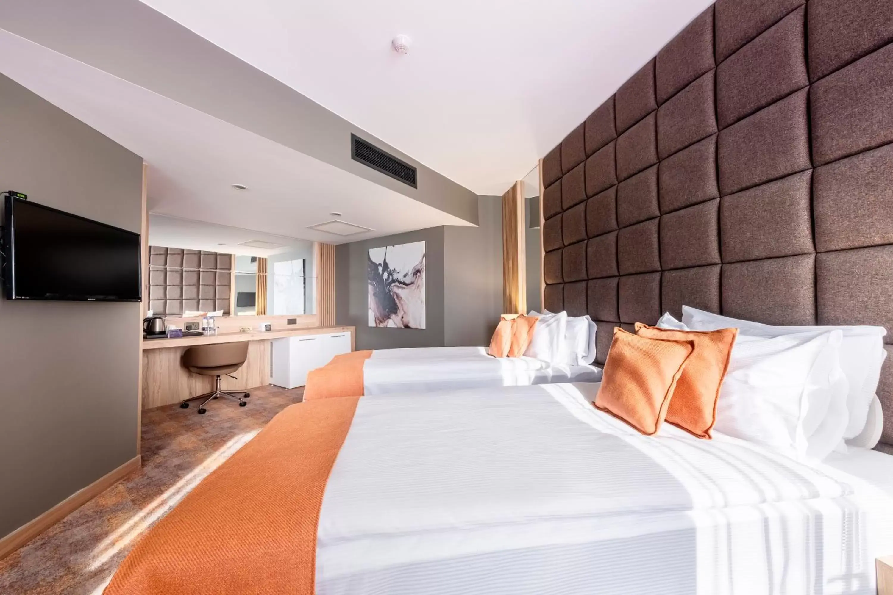 Massage, Bed in Grand Sapphire City Hotel