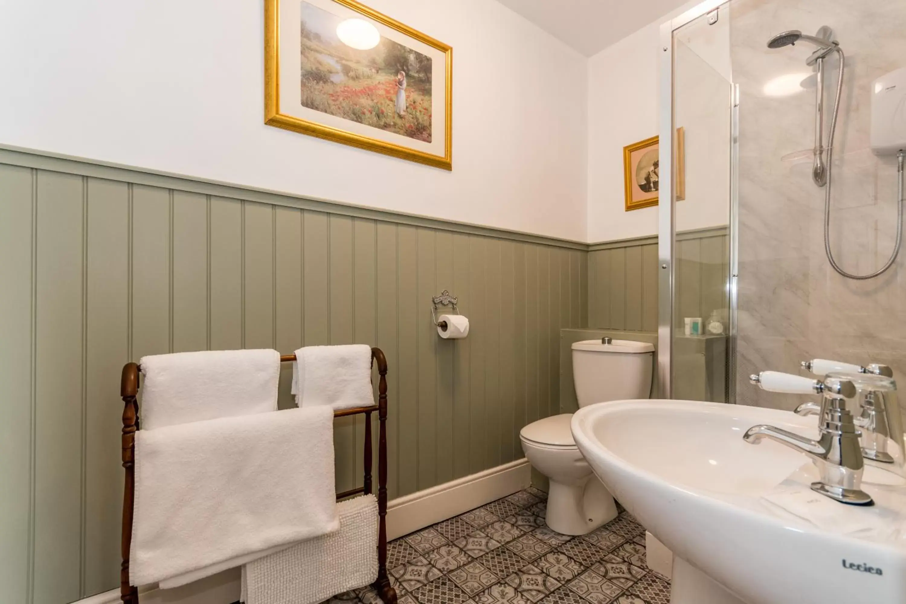 Bathroom in Albert House