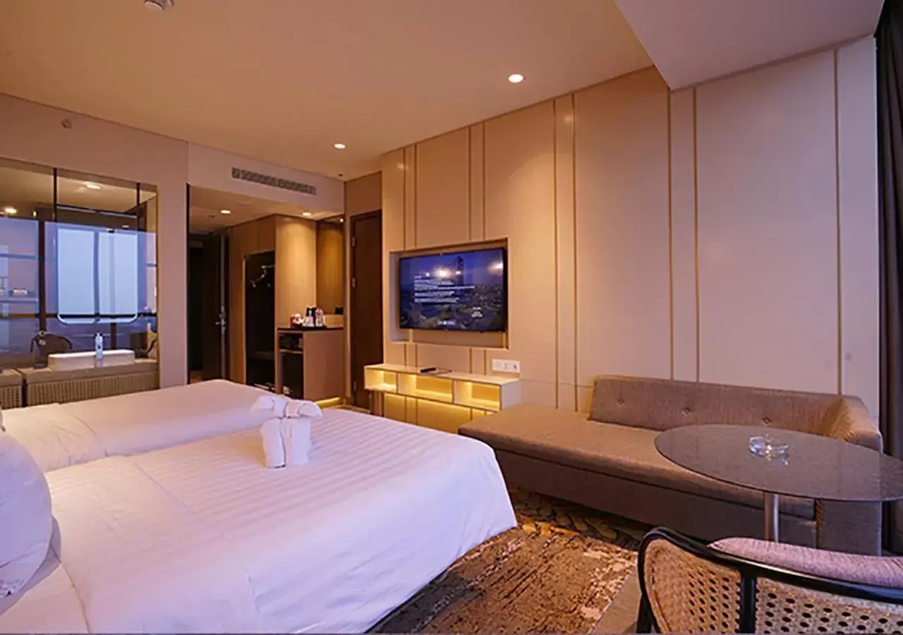 Bedroom in Grand Mercure Malang