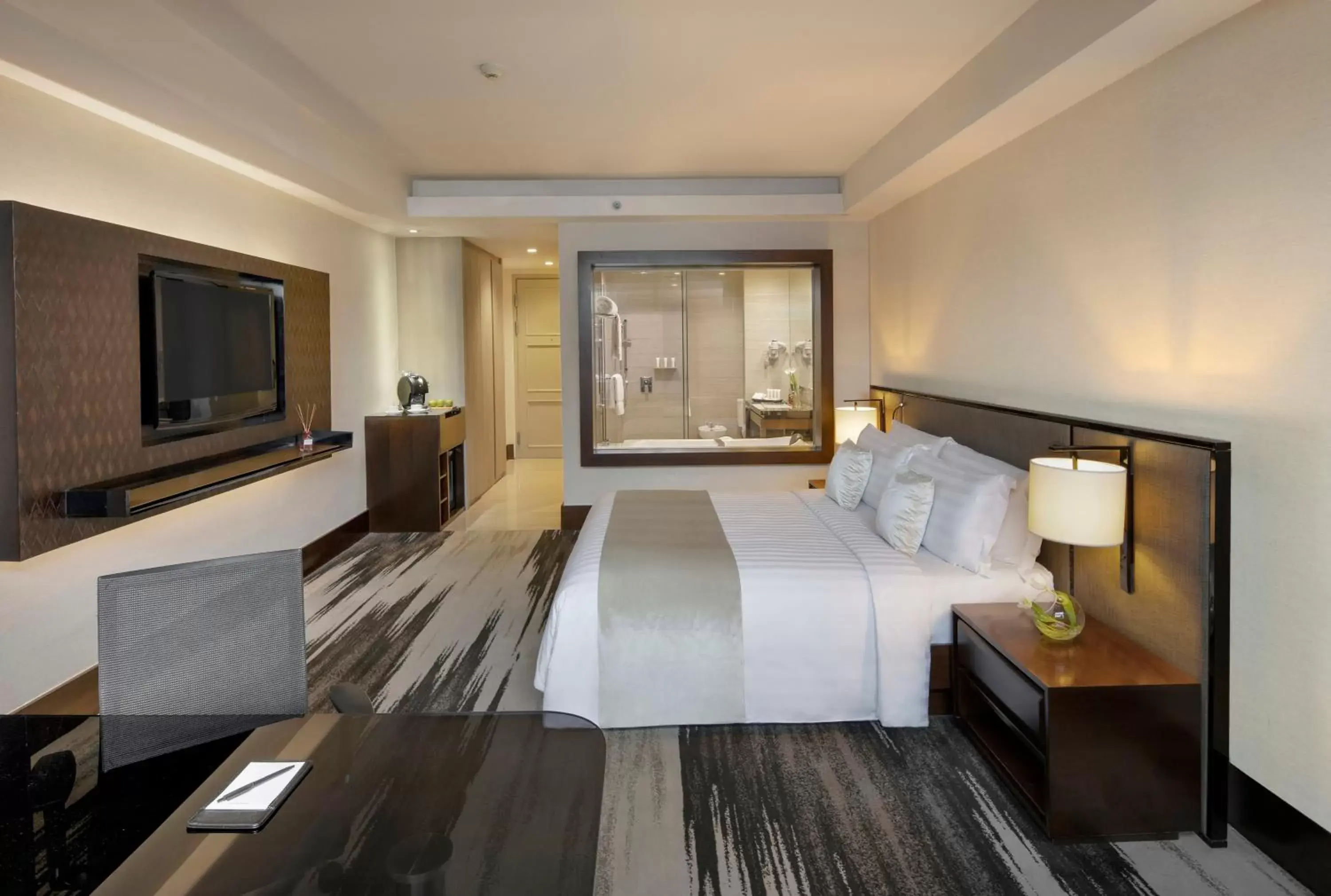 Bed in Gran Melia Jakarta