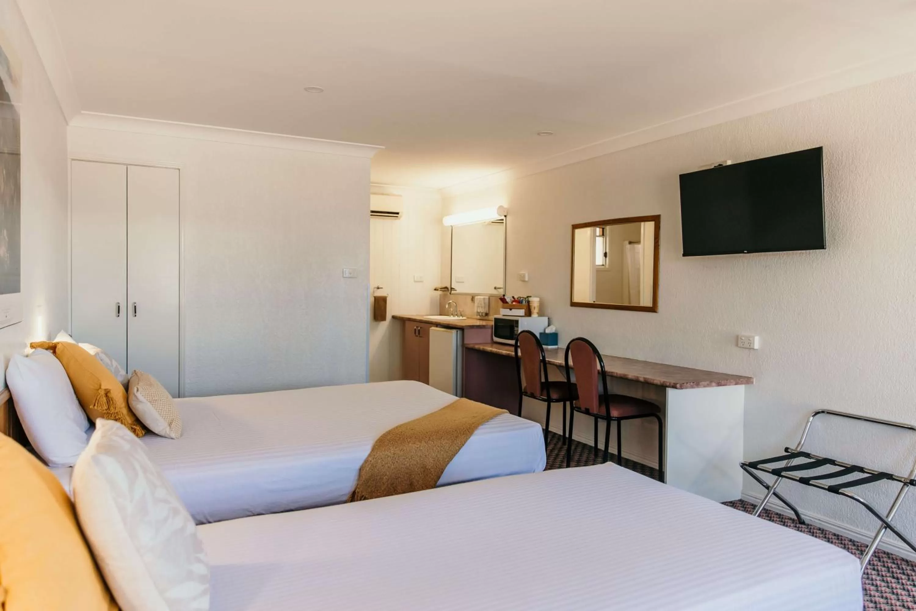 Bed in Outback Motel Mt Isa