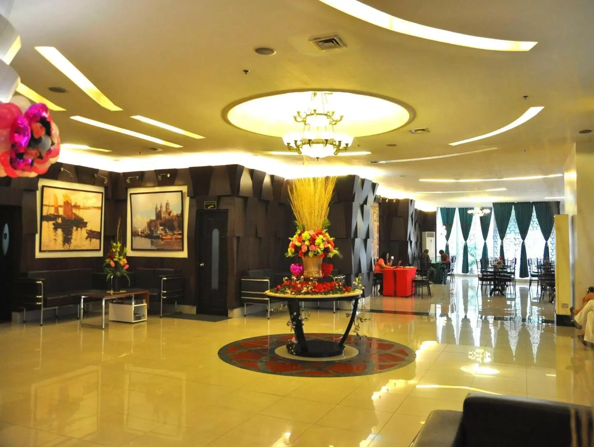 Lobby or reception in Eurotel North EDSA