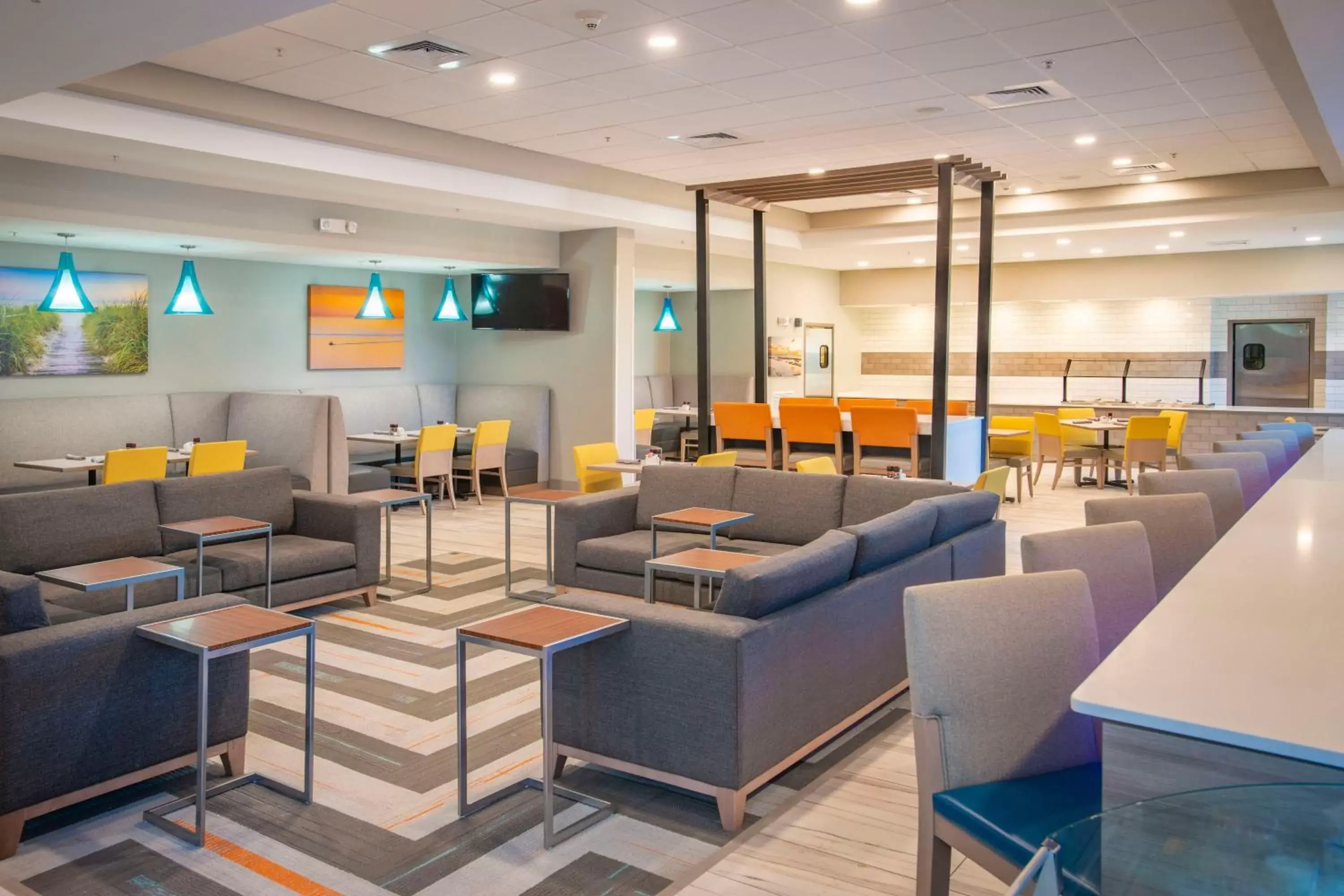 Restaurant/places to eat in Holiday Inn Pensacola - University Area, an IHG Hotel