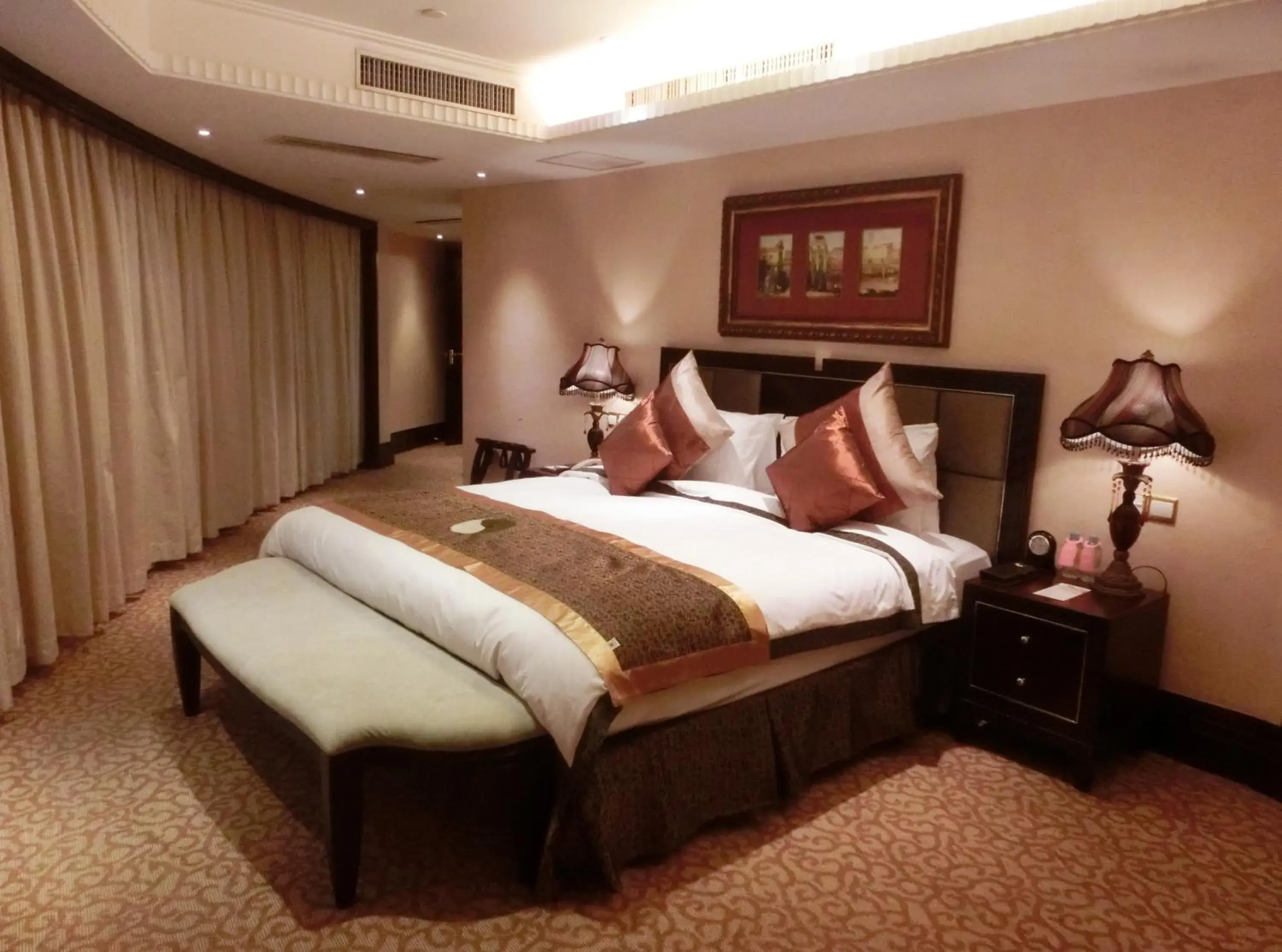 Executive Suite in Royal Mediterranean Hotel