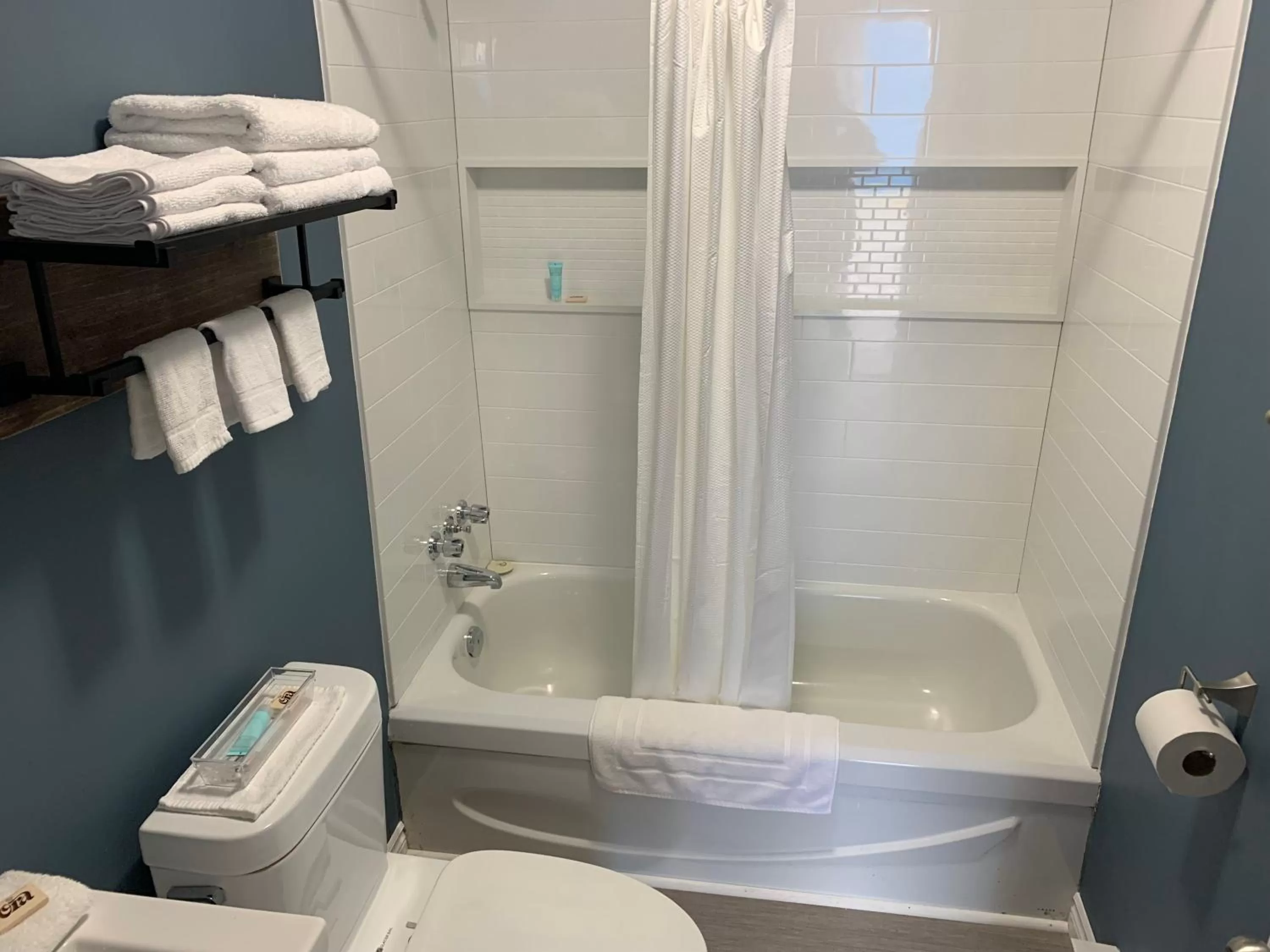 Bathroom in Legges Motel & Restaurant