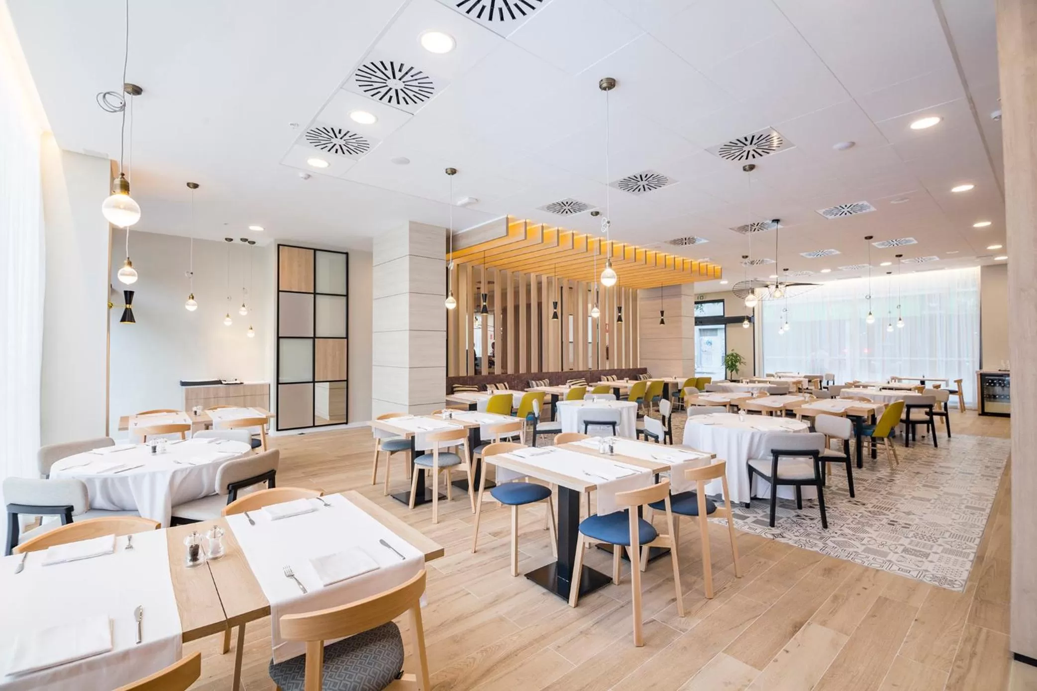 Restaurant/places to eat in Golden Hotel Barcelona