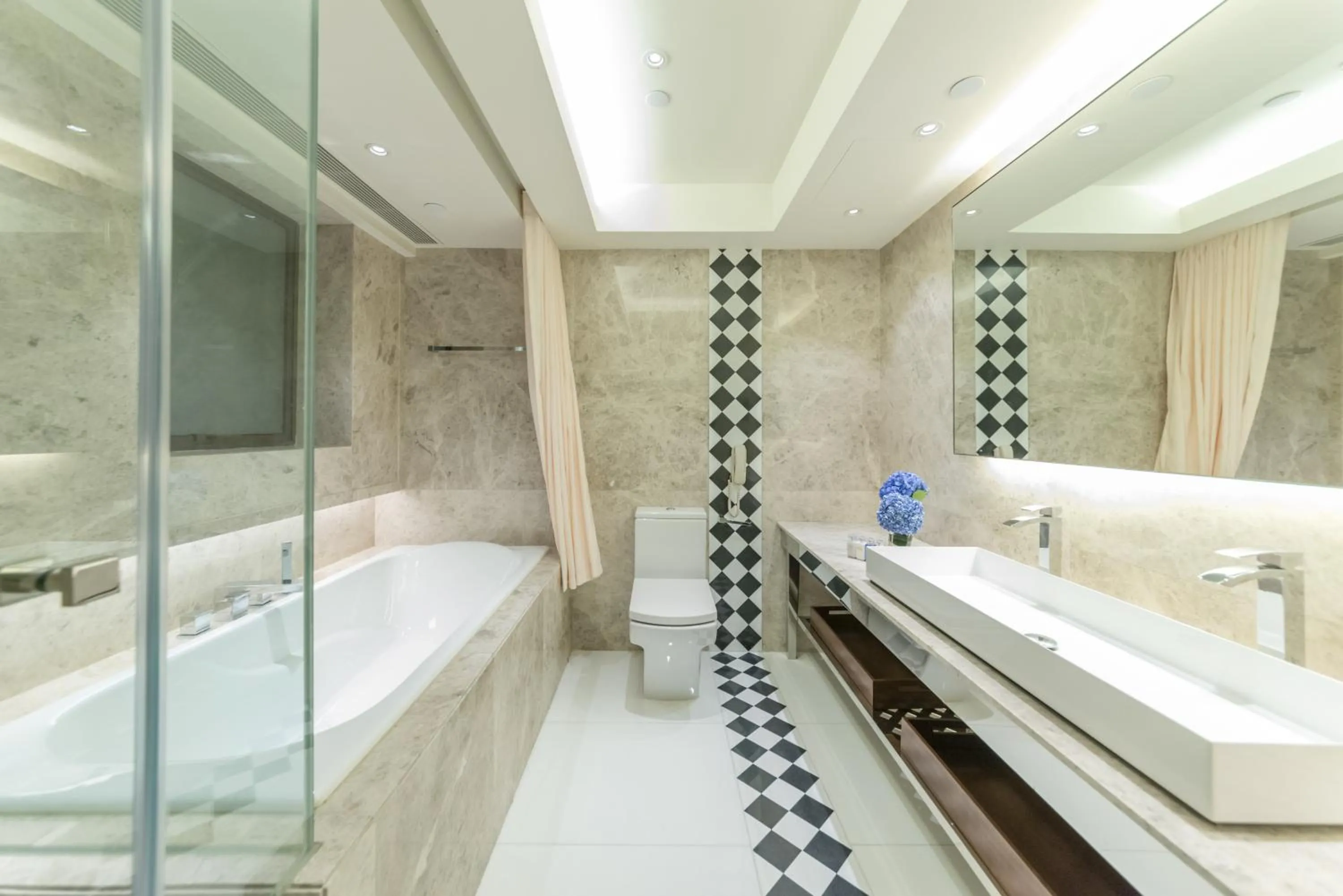 Bathroom in Hotel Pravo Hong Kong