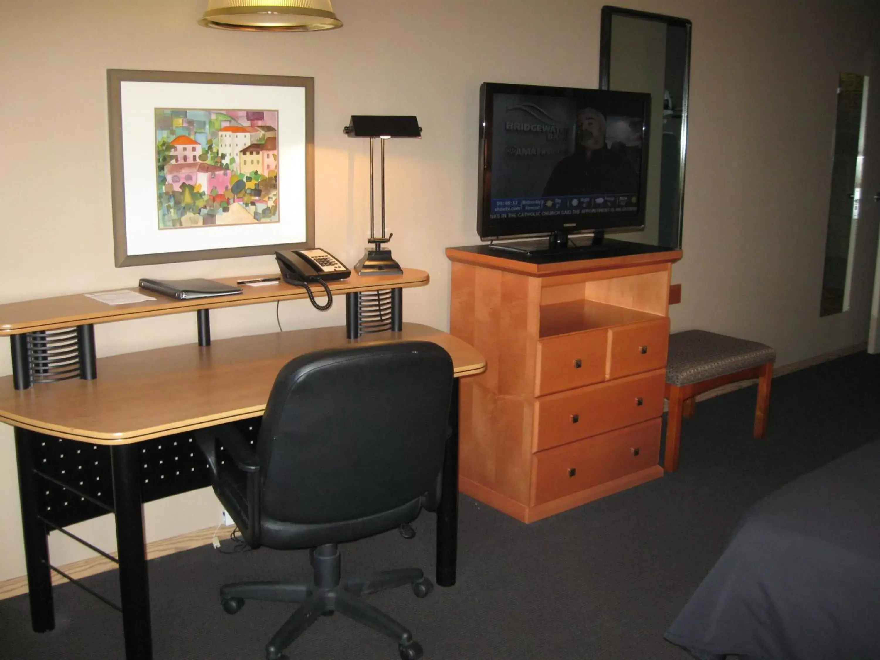 TV and multimedia, TV/Entertainment Center in Royal Hotel Lloydminster