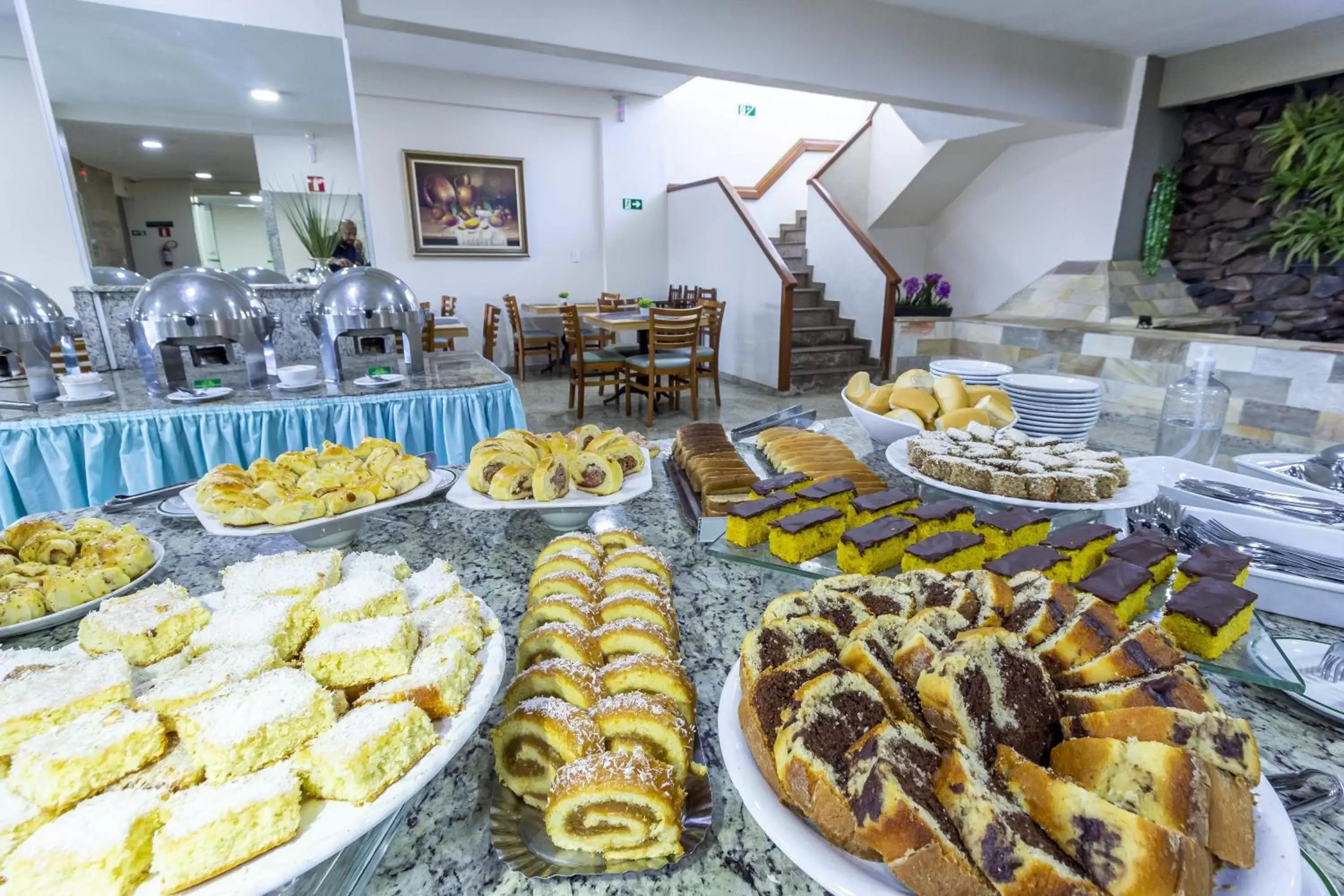 Breakfast, Food in Nacional Inn Piracicaba