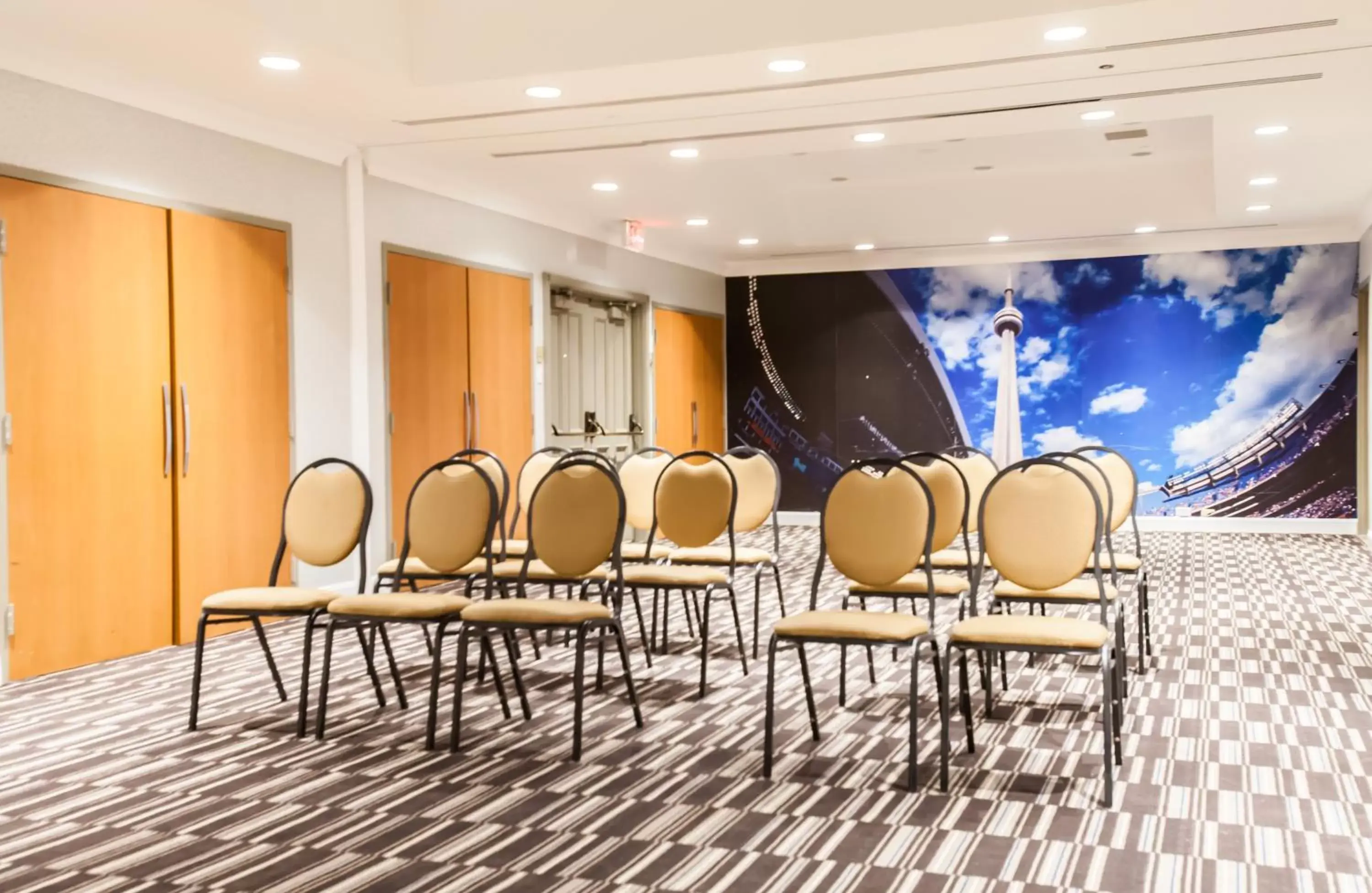 Meeting/conference room in Best Western Premier Toronto Airport Carlingview Hotel Meeting/conference room in Best Western Premier Toronto Airport Carlingview Hotel