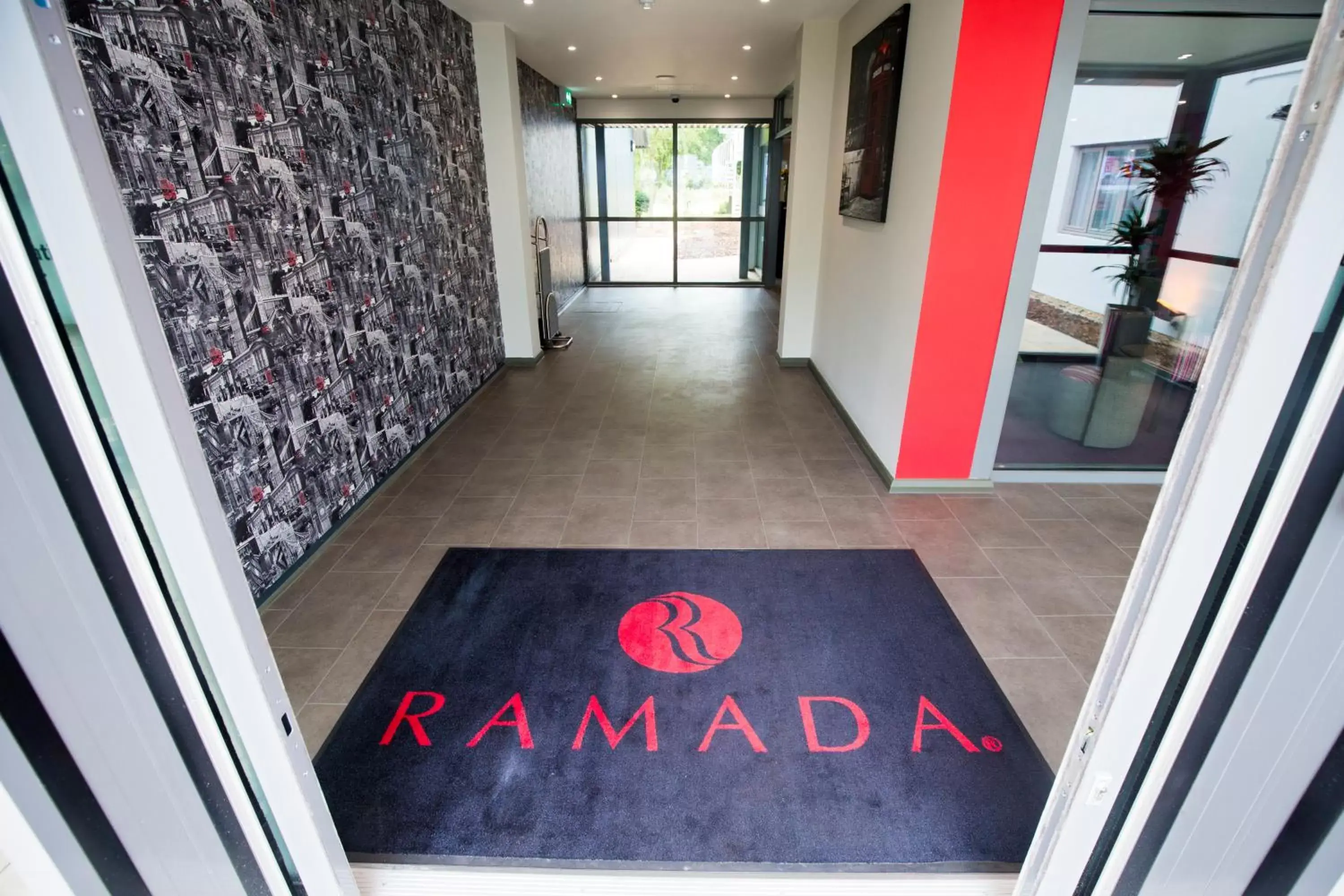 Property logo or sign, Lobby/Reception in Ramada London South Mimms