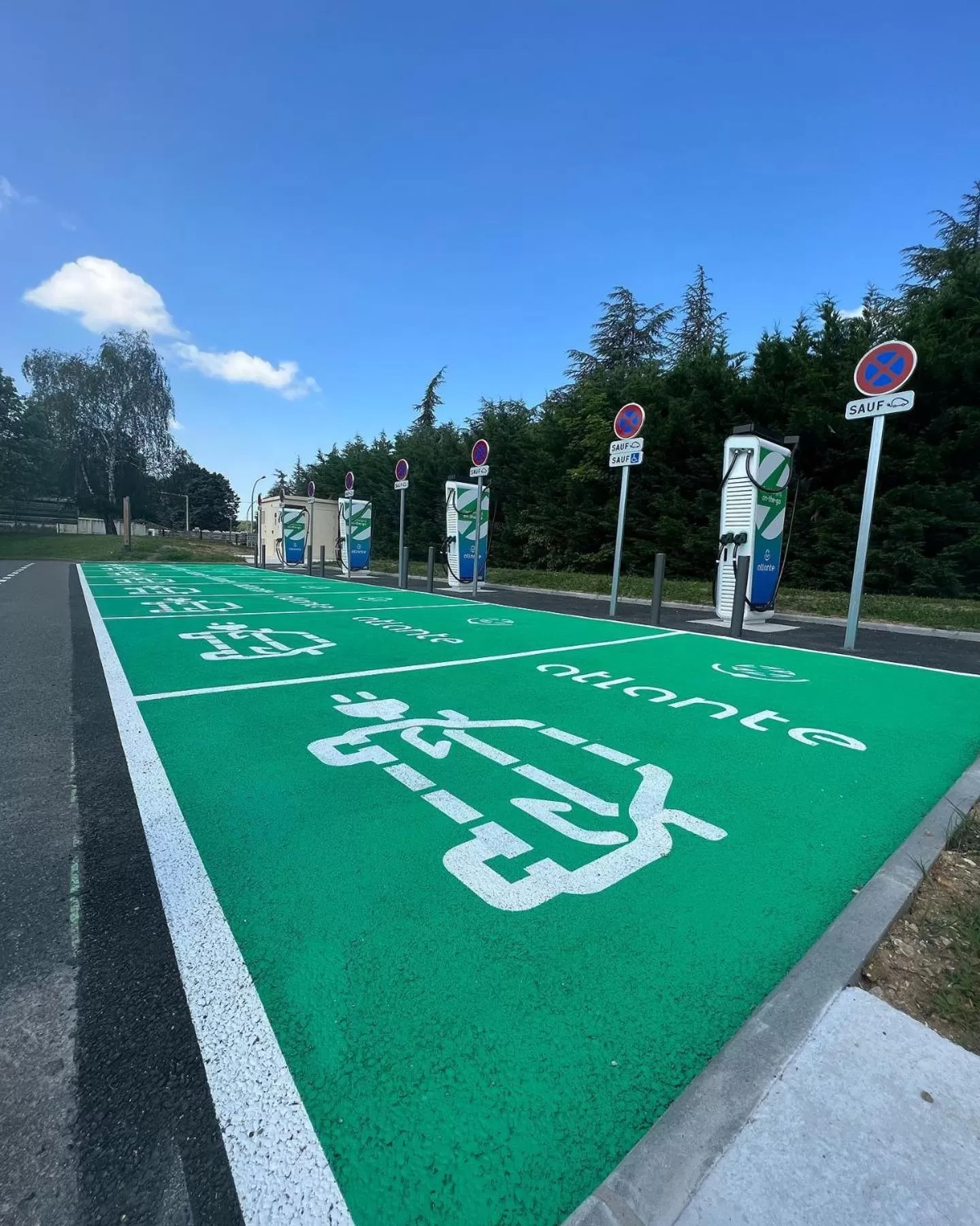 Area and facilities in greet hôtel Angoulême