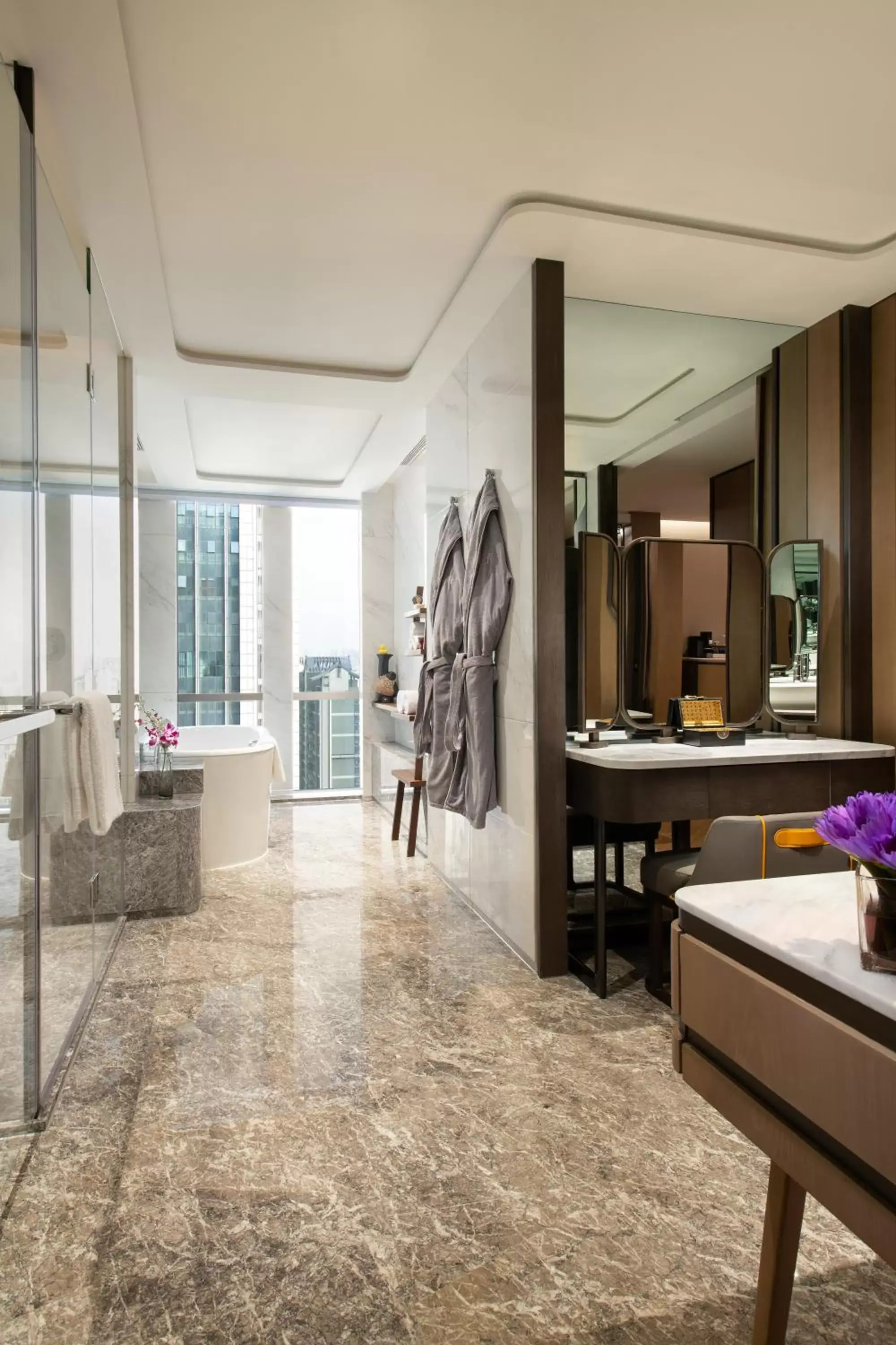 Bathroom in Renaissance Xi'an Hotel