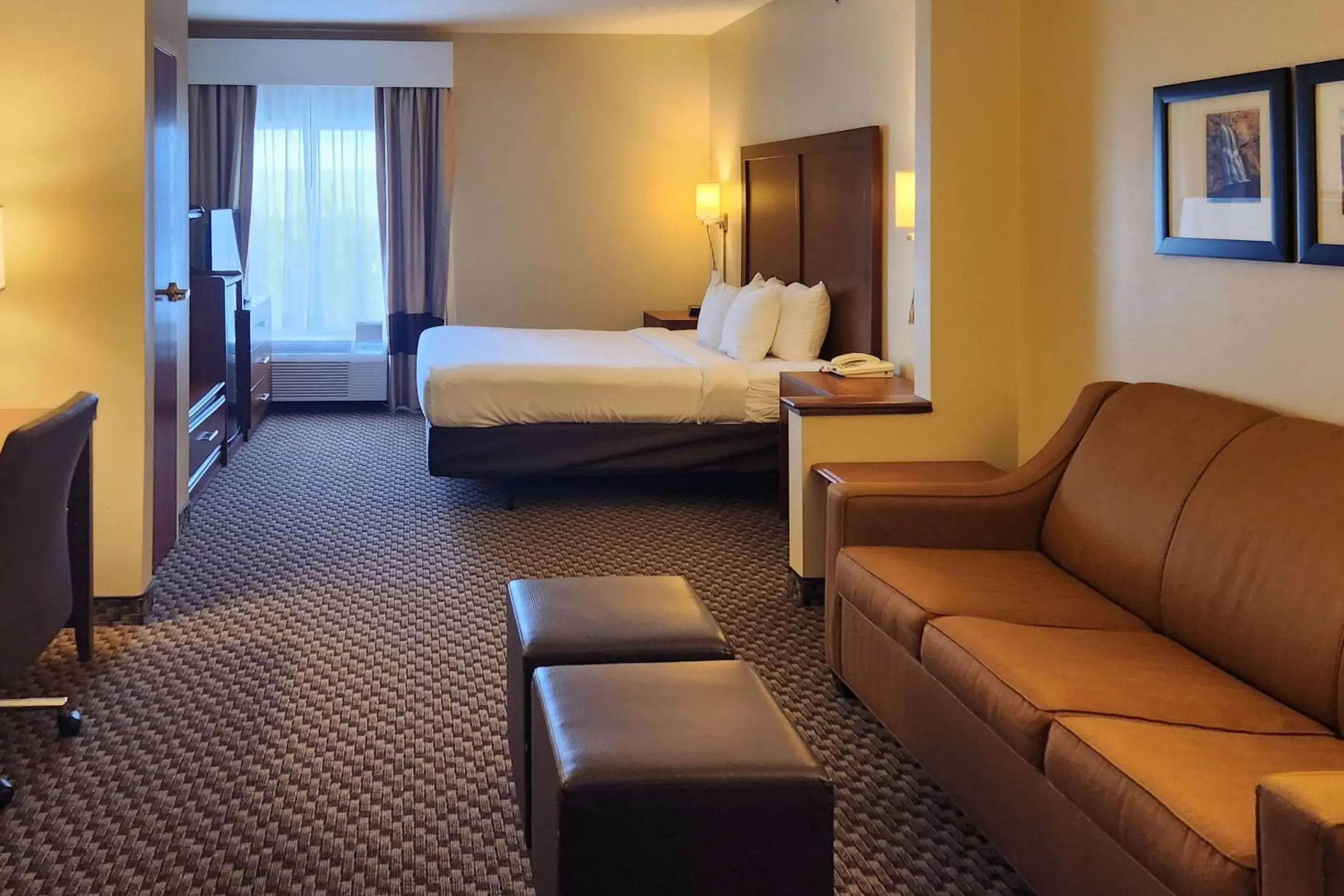 Bedroom in Comfort Inn & Suites Mount Pocono