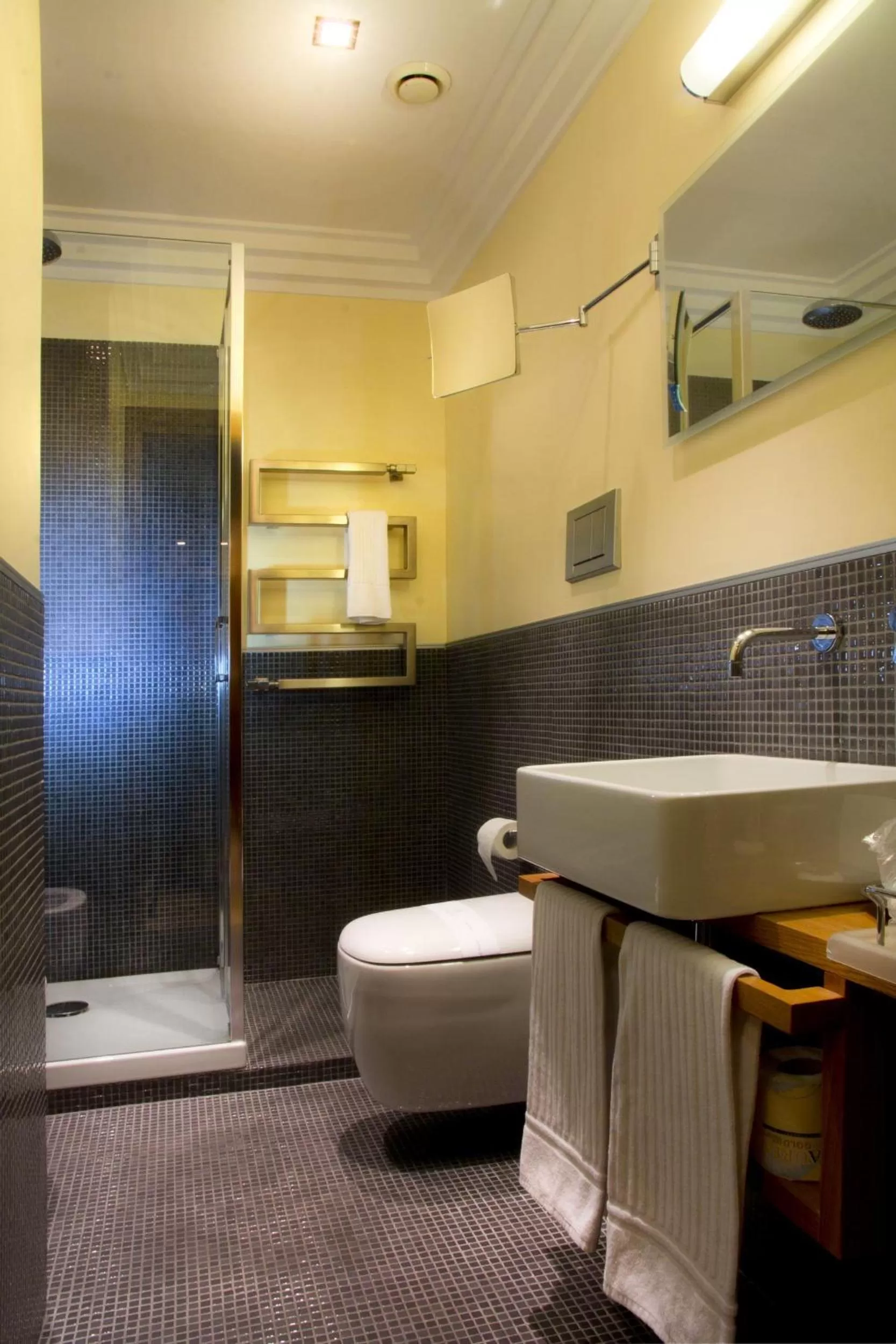 Bathroom in Marcella Royal Hotel - Rooftop Garden