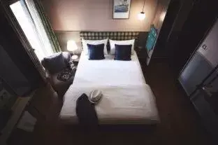 Bed in Josh Hotel