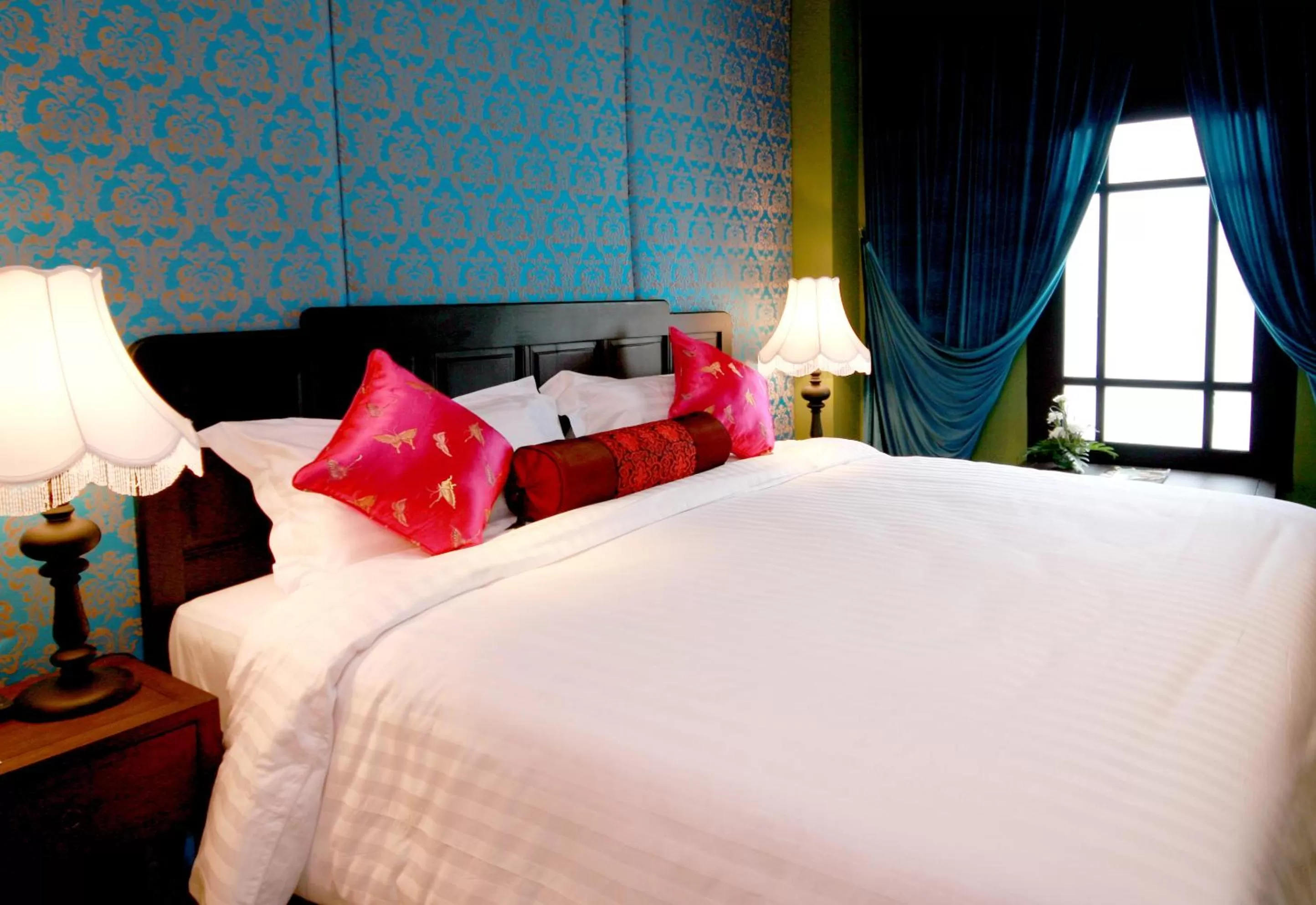 Bedroom, Bed in Shanghai Mansion Bangkok