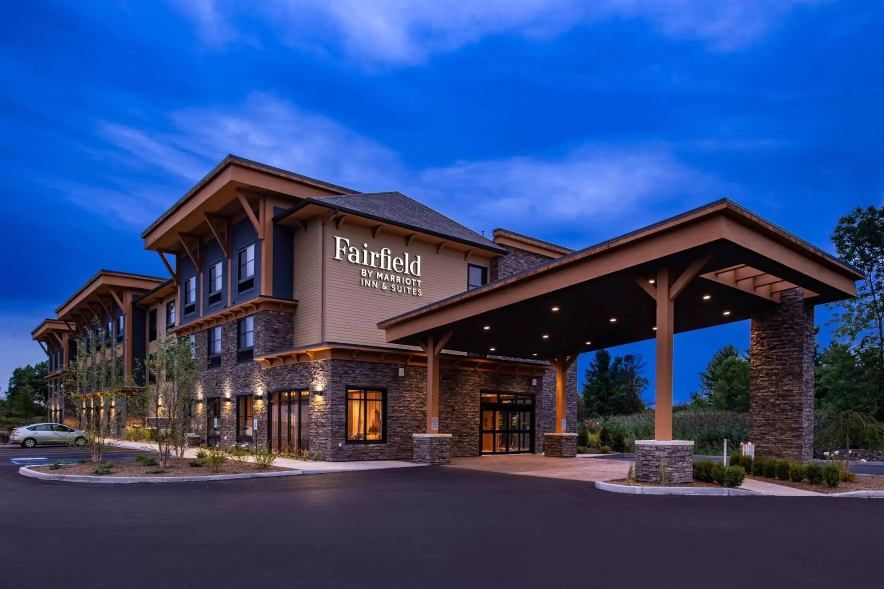 Property Building in Fairfield Inn & Suites by Marriott Canton
