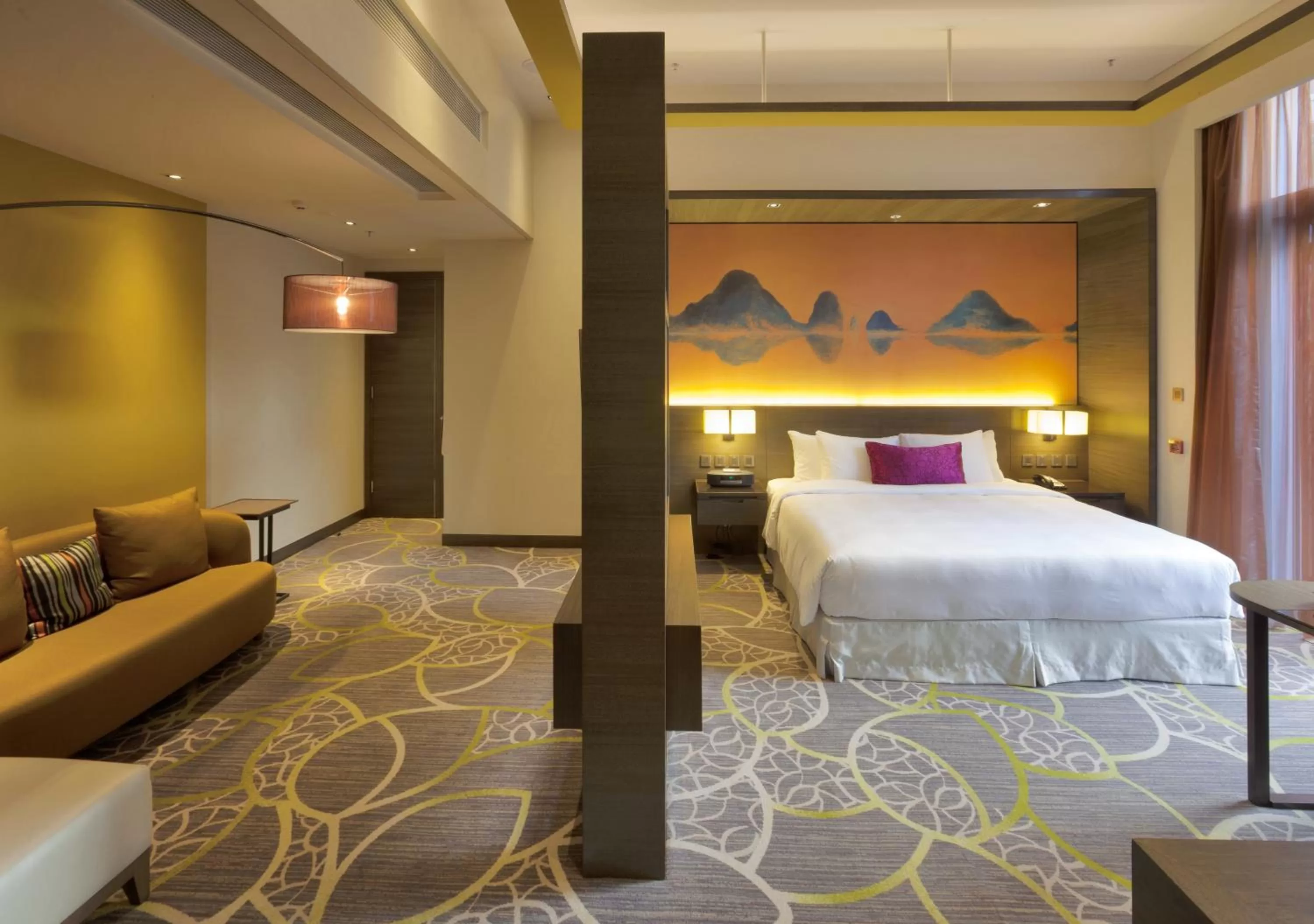 Bedroom, Bed in Crowne Plaza Hong Kong Kowloon East by IHG