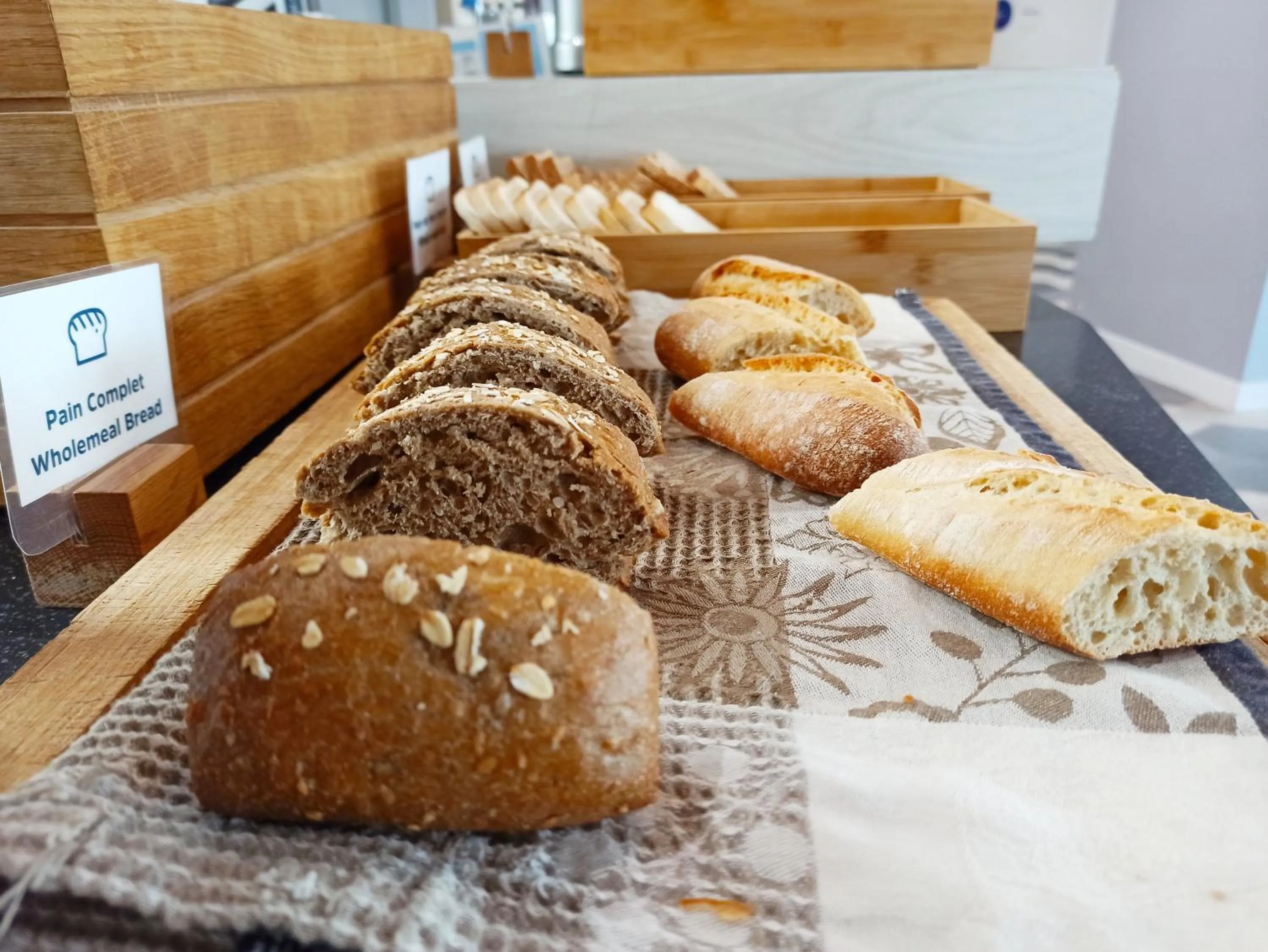 Breakfast in Holiday Inn Express Paris - Velizy by IHG