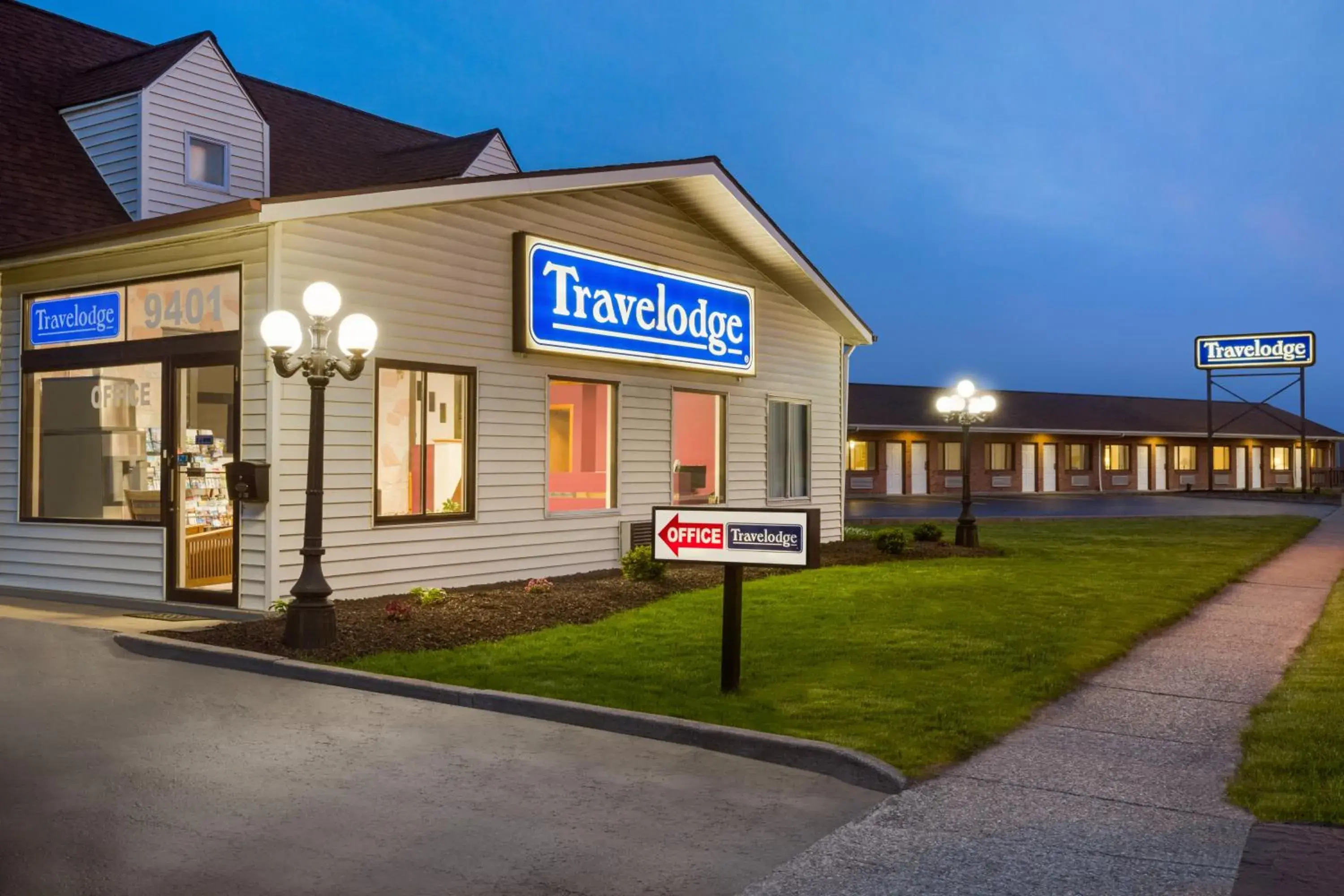 Property logo or sign, Property Building in Travelodge by Wyndham Niagara Falls