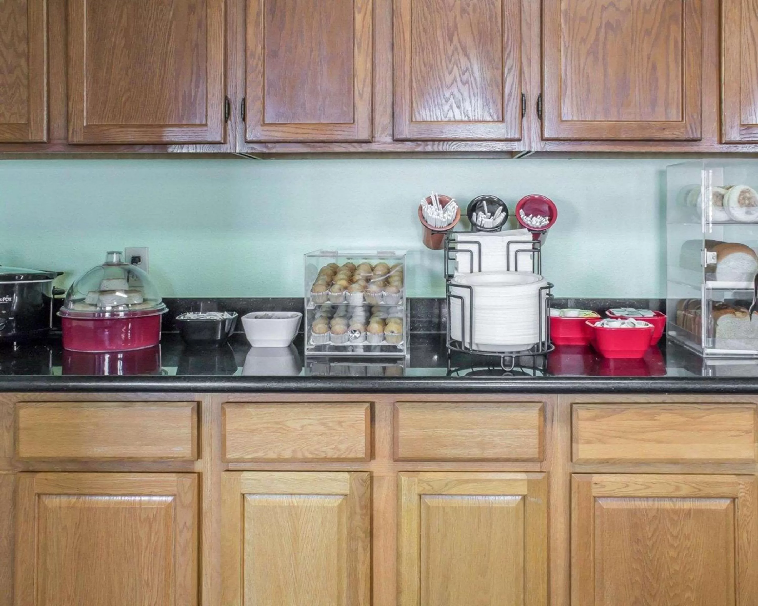 Restaurant/places to eat in Econo Lodge