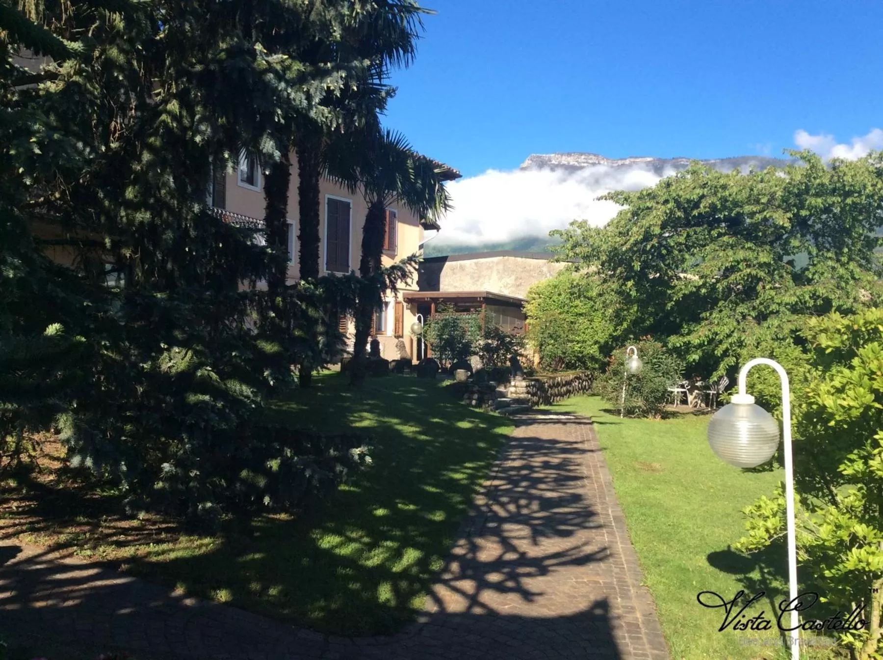 Facade/entrance in Vista Castello