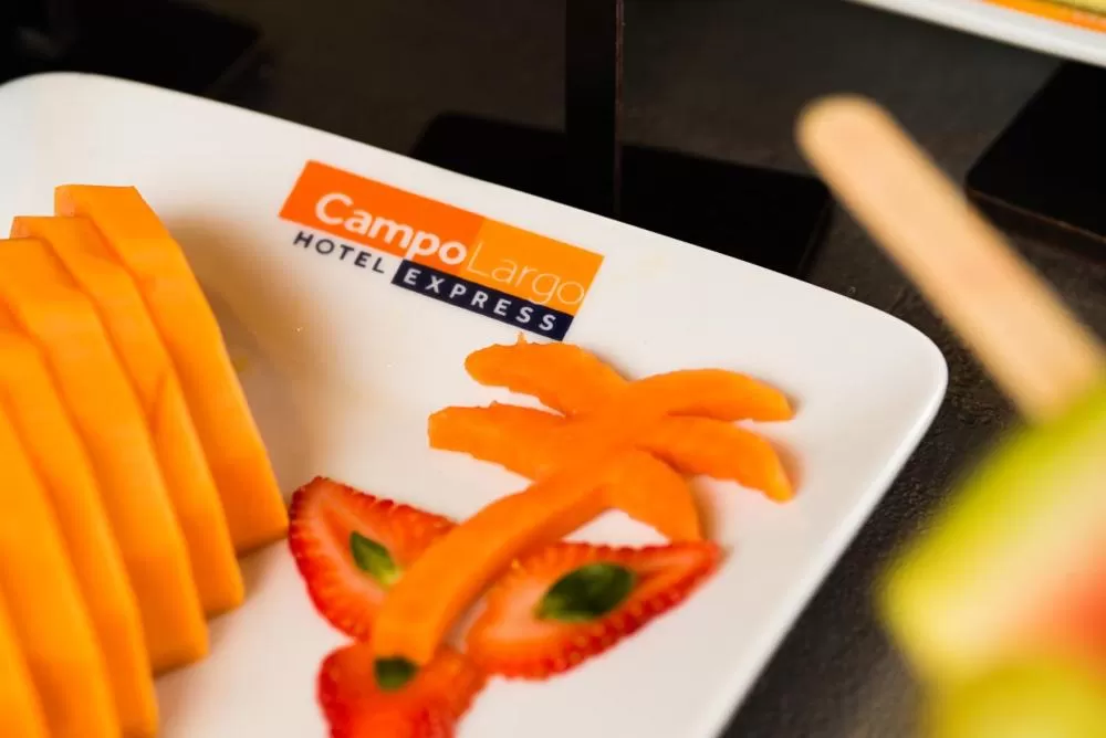 Food in Hotel Campo Largo Express