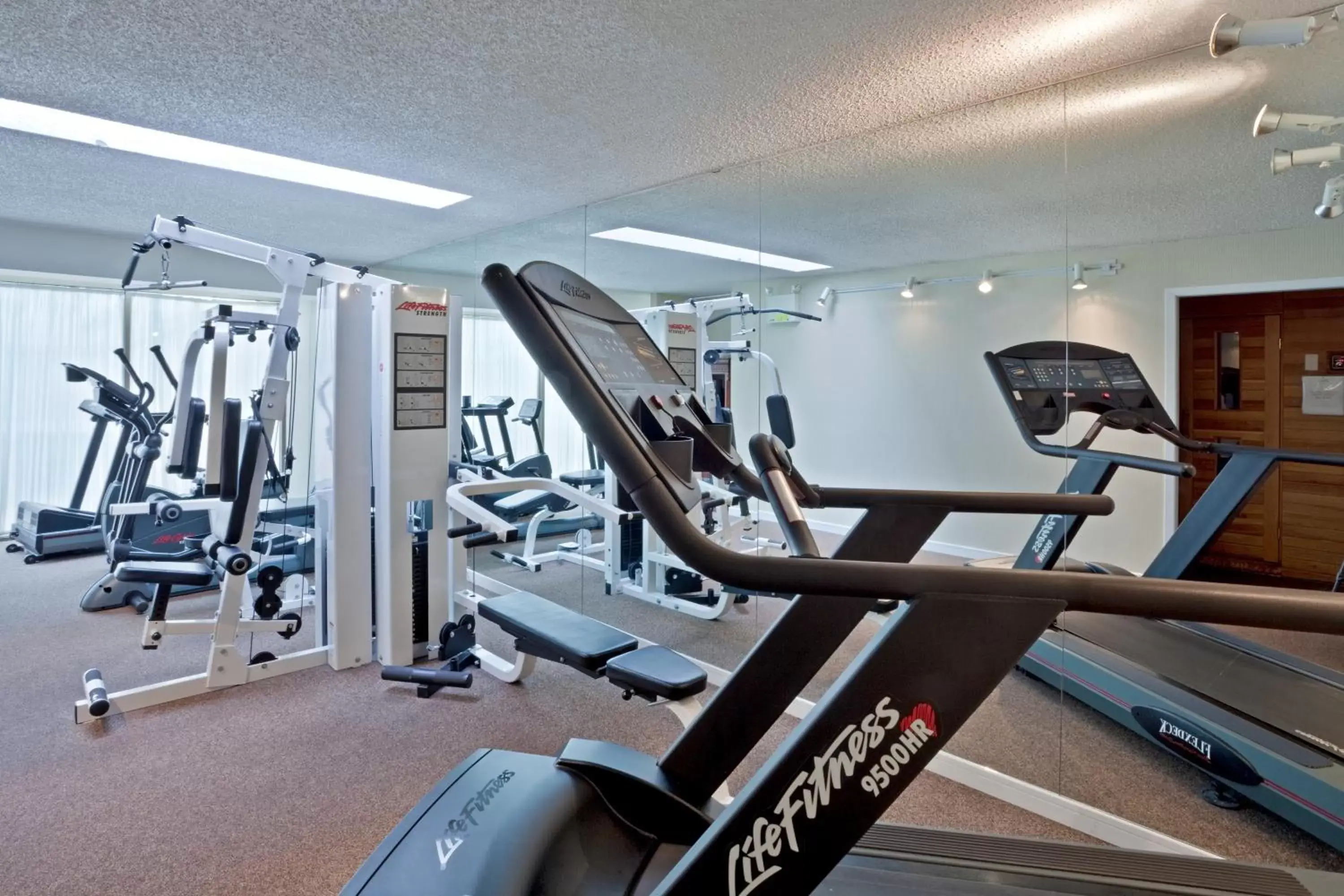 Fitness centre/facilities, Fitness Center/Facilities in Atrium Inn Vancouver