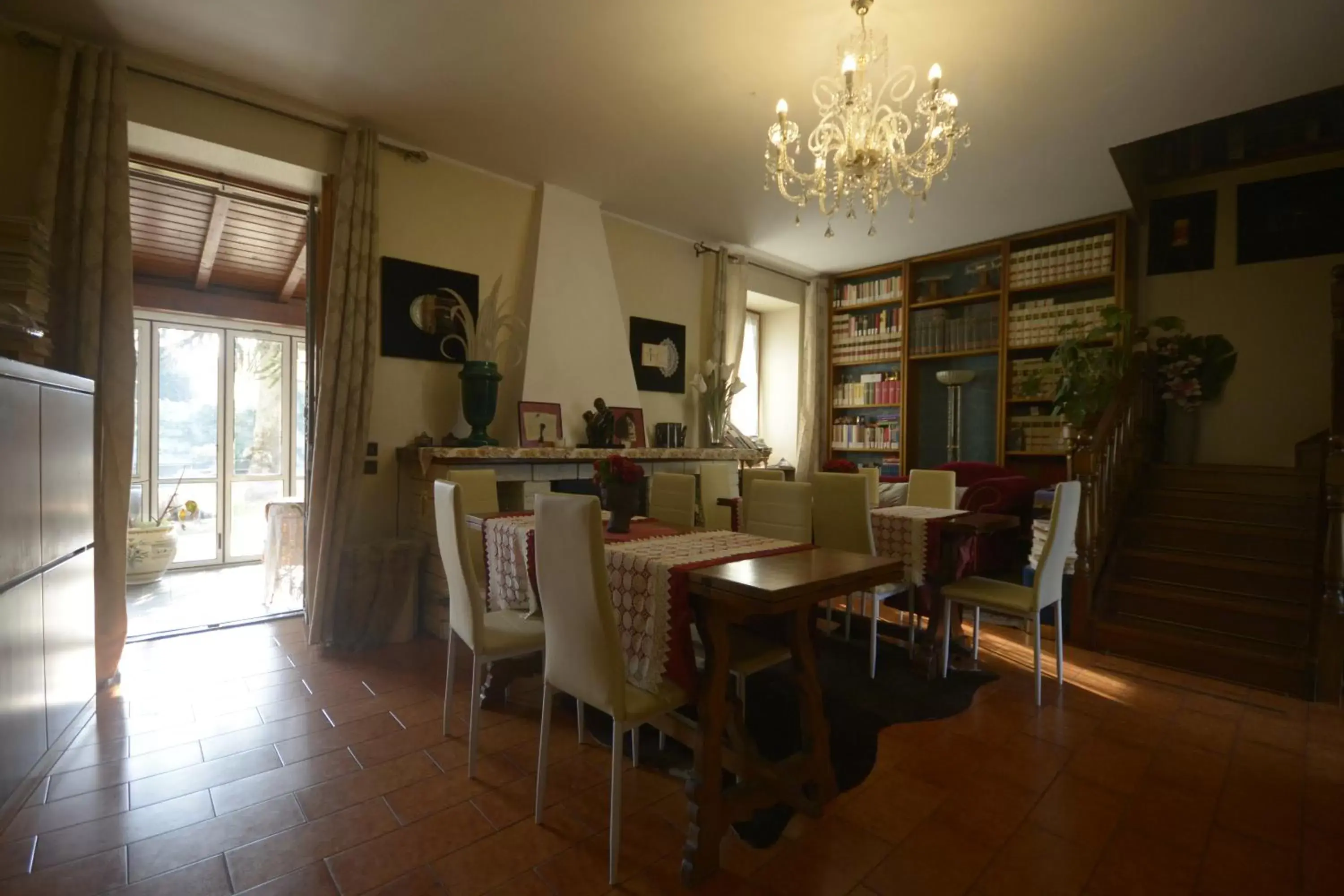 Dining Area in Villa Marisa