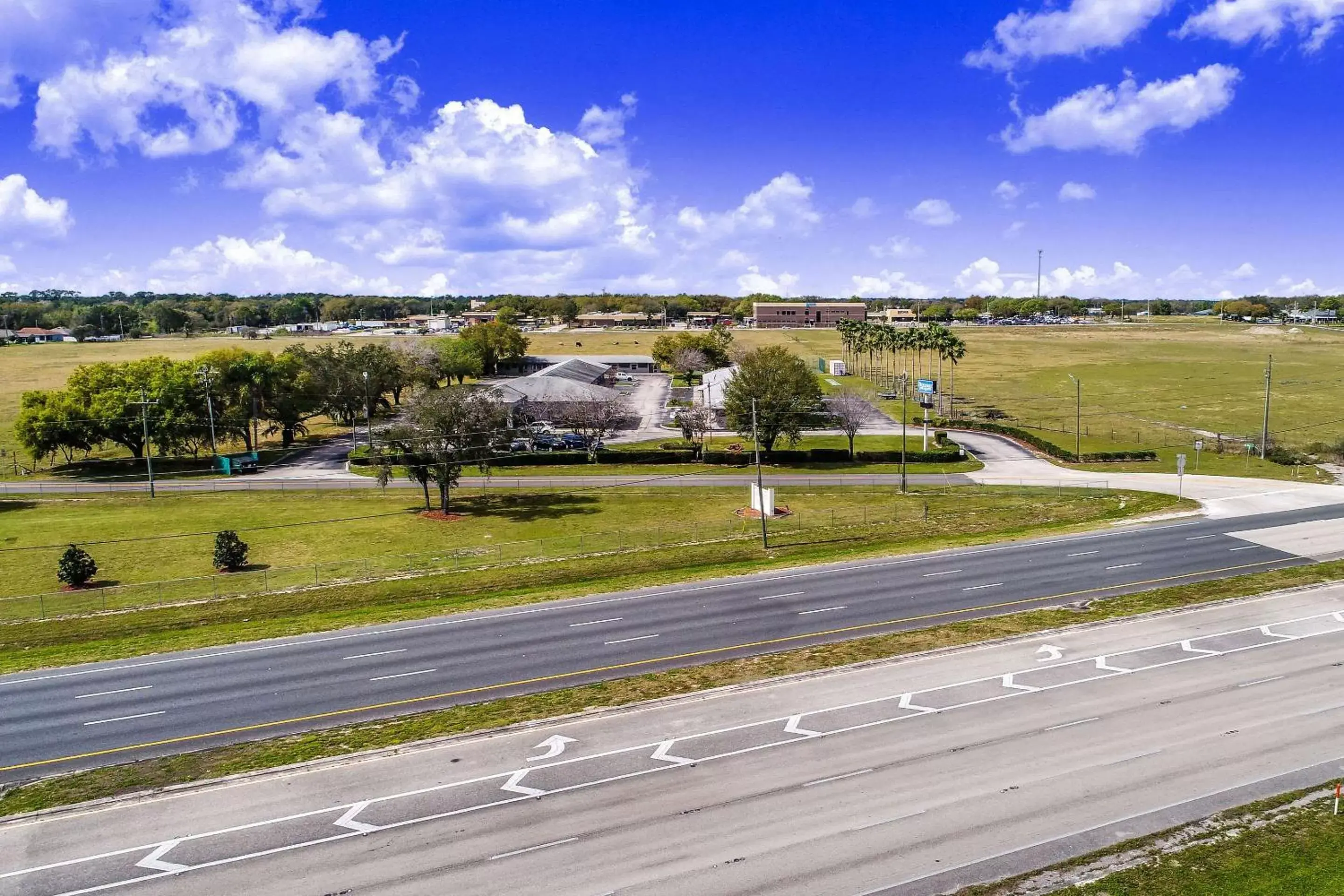 Property building in Rodeway Inn & Suites Haines City
