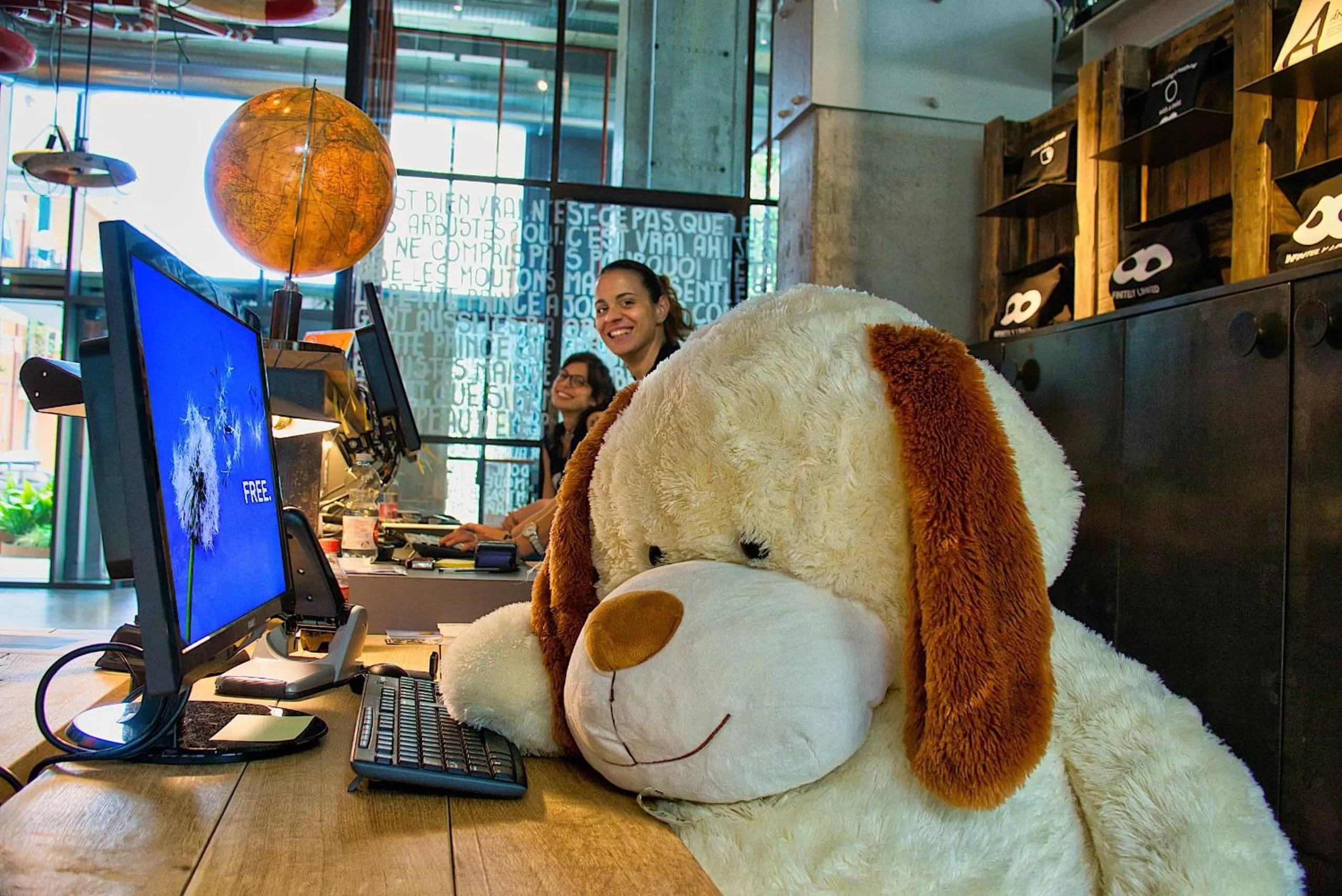 Lobby or reception in Anda Venice Hostel