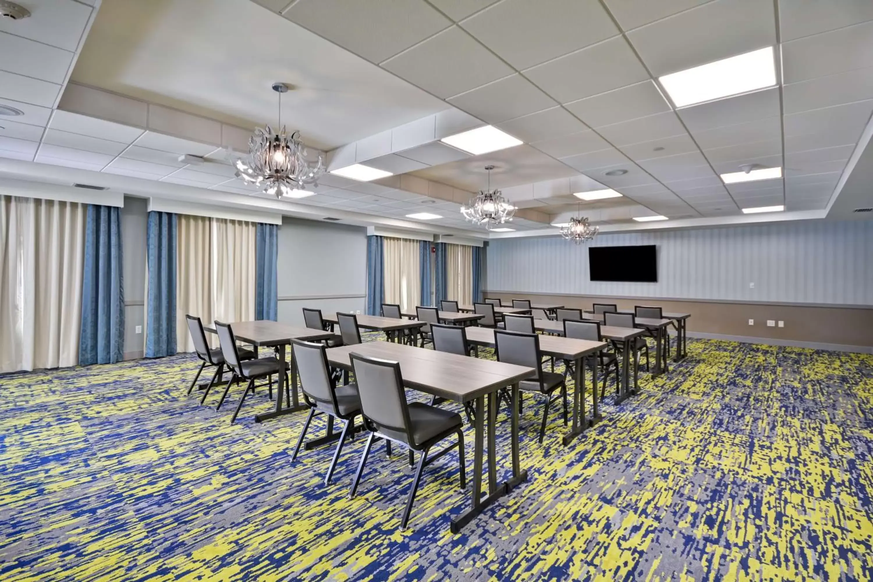 Meeting/conference room in Homewood Suites by Hilton Orlando Theme Parks