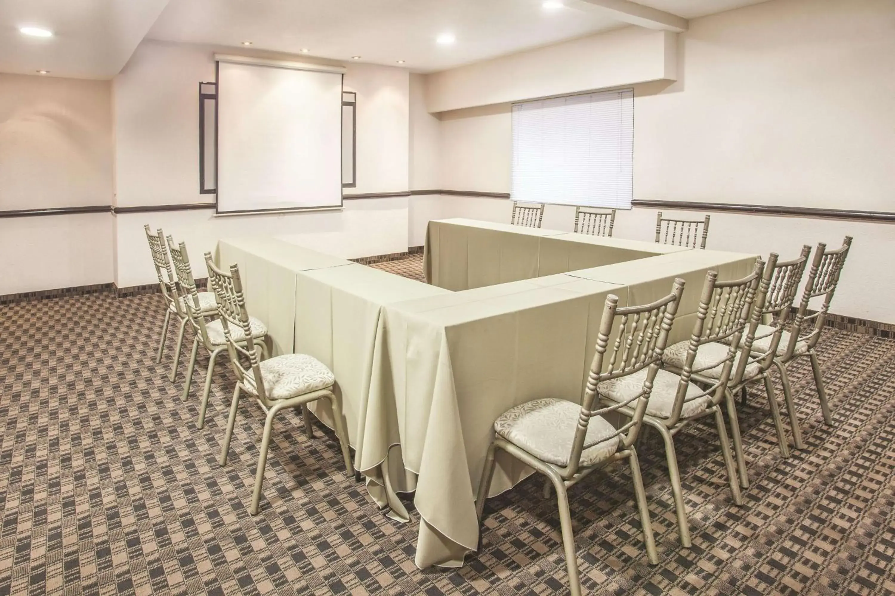 Meeting/conference room in CHN Hotel Monterrey Norte, Trademark Collection by Wyndham