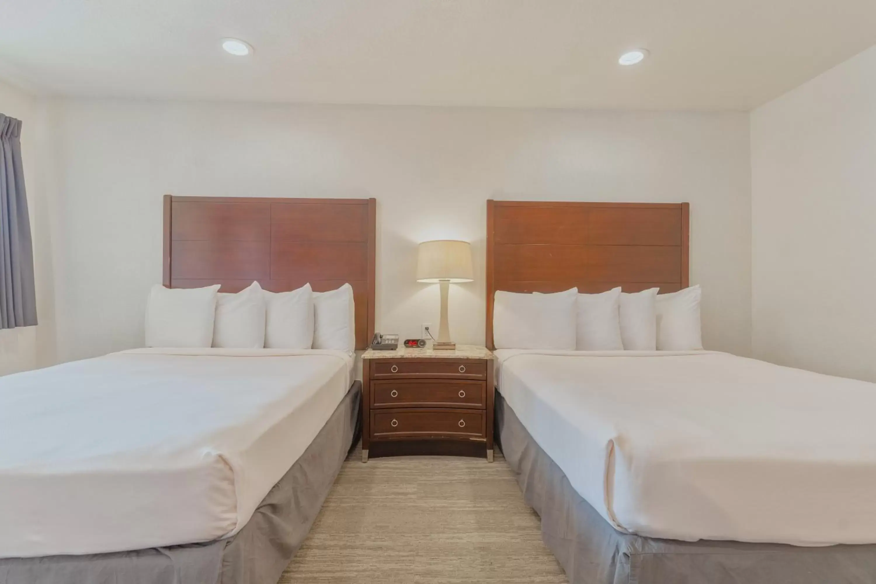 Bed in The Yosemite Inn Bed in The Yosemite Inn