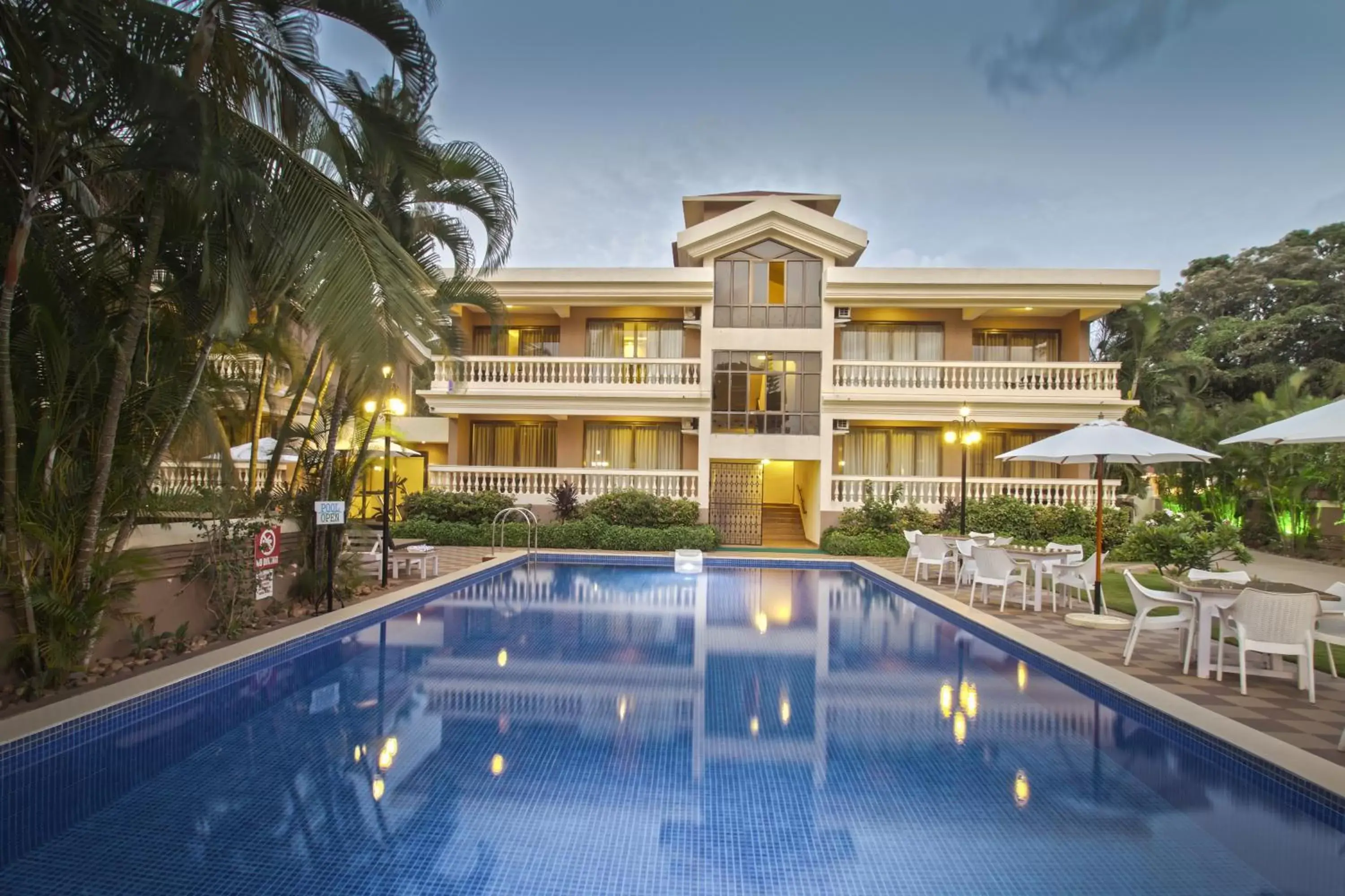 Swimming Pool in De Mandarin Beach Resort Suites & Villas, Candolim