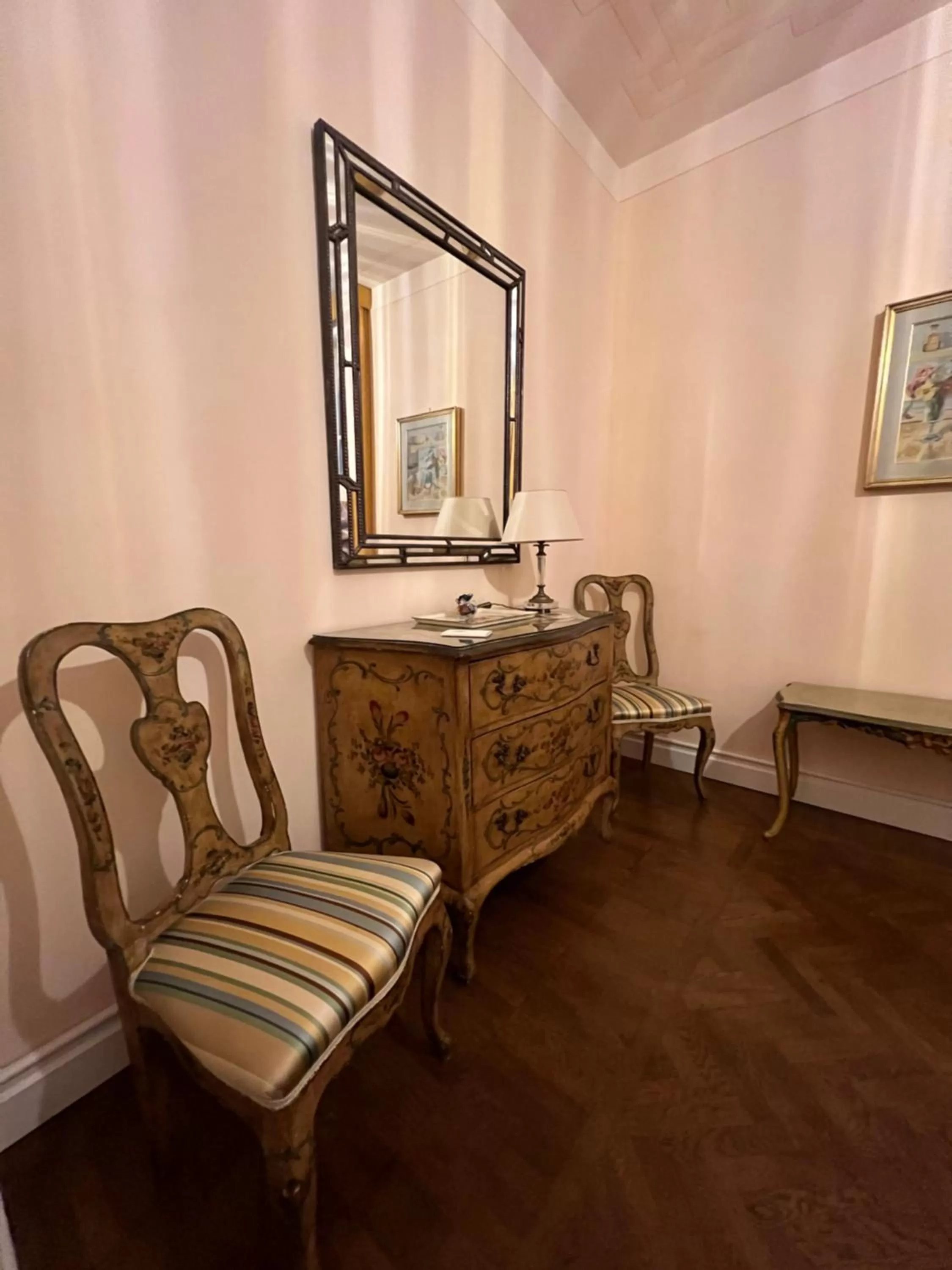 Decorative detail, Seating Area in Dimora Villa Ricci - Only Bed