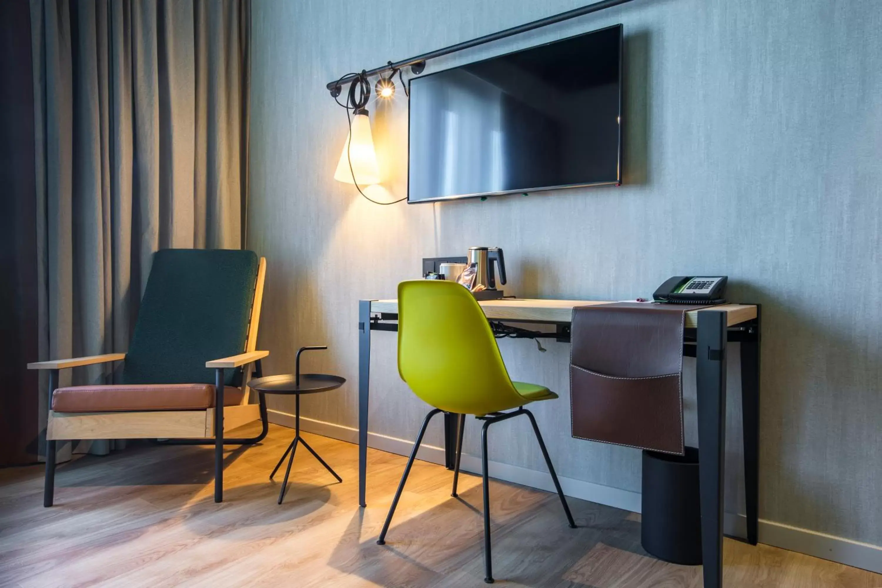 TV and multimedia in Park Inn By Radisson Brussels Airport