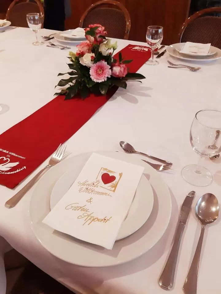 Restaurant/Places to Eat in Hotel Medebach - Zum Schwanenkönig