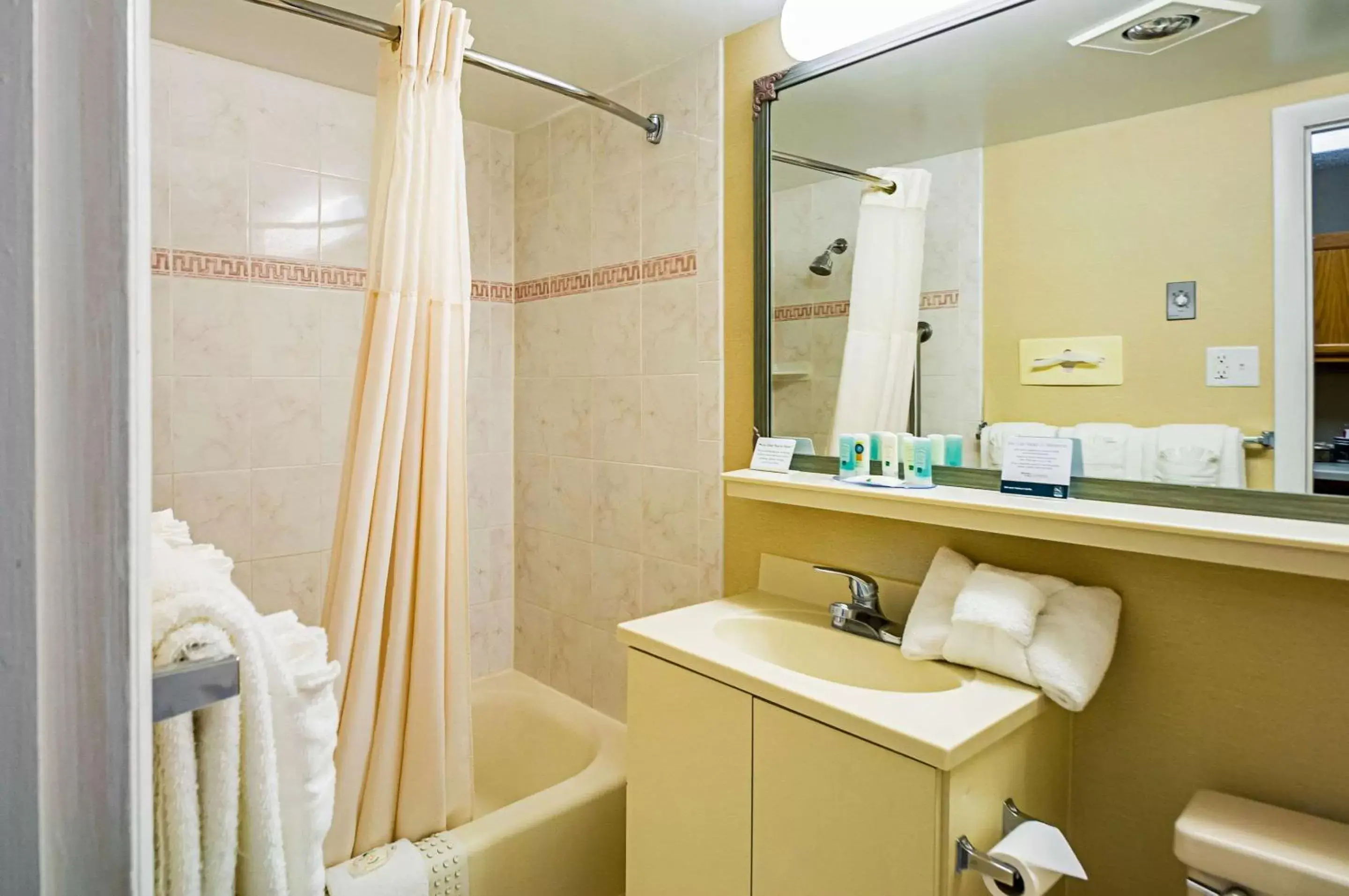 Bathroom in Quality Inn Oceanfront